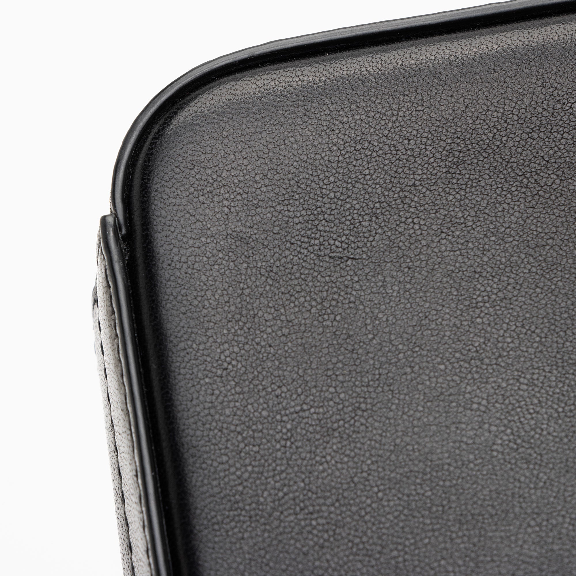 Saint Laurent Matalasse Calfskin Monogram Vicky Belt Bag (SHF-UFp2hO)
