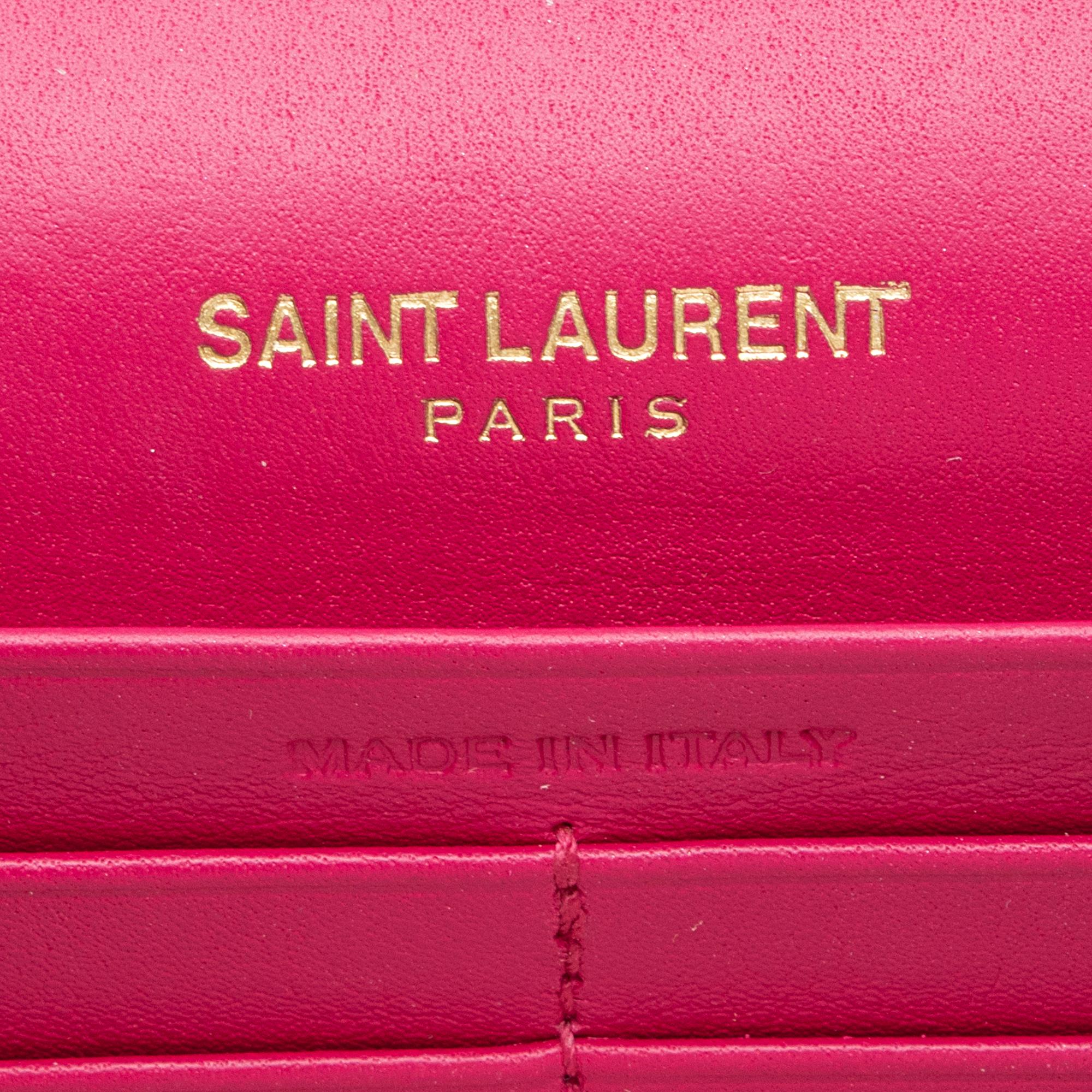 Saint Laurent Matalasse Patent Leather Monogram Vicky Chain Wallet (SHF-GZpZIV)