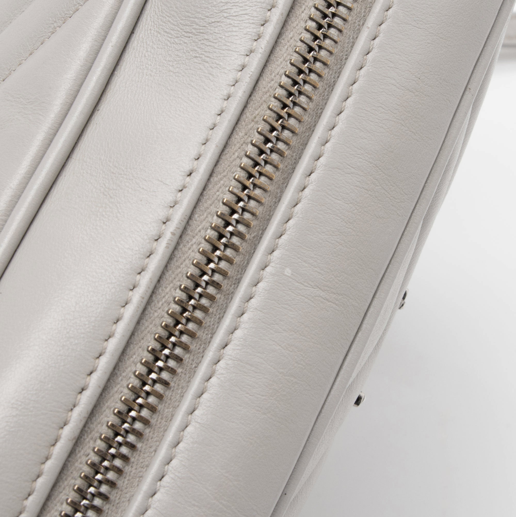 Saint Laurent Matelasse Calfskin Monogram Lou Camera Bag - FINAL SALE (SHF-iTLHGg)