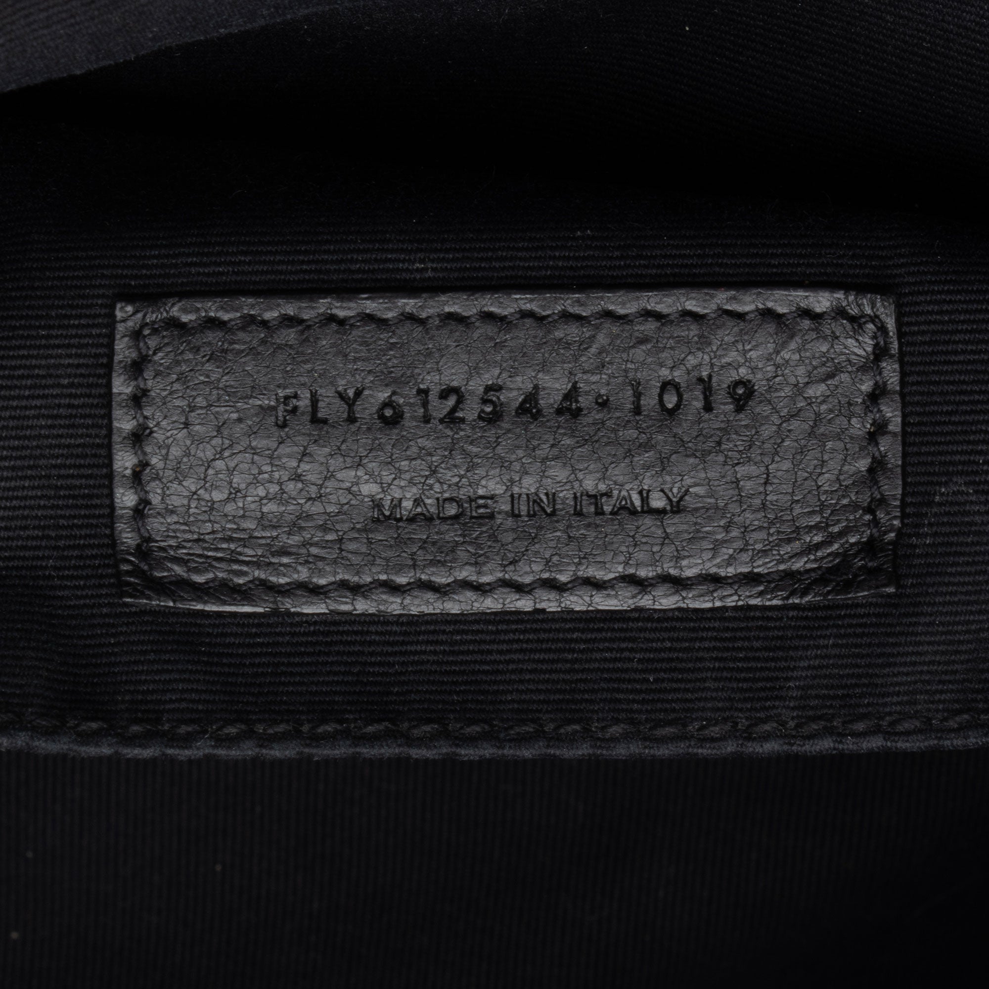 Saint Laurent Matelasse Calfskin Monogram Lou Camera Bag (SHF-017geY)