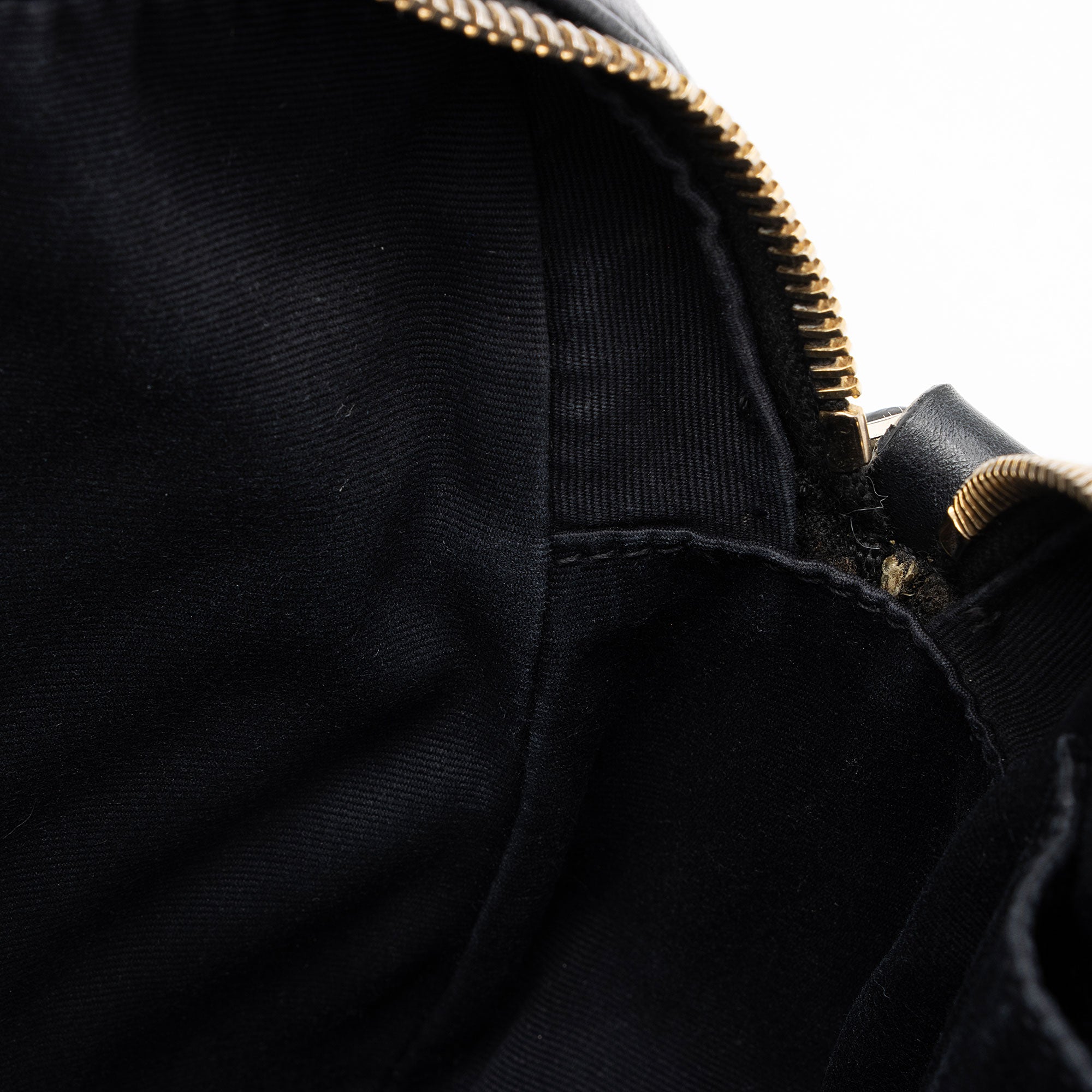 Saint Laurent Matelasse Calfskin Monogram Lou Camera Bag (SHF-WWrnik)