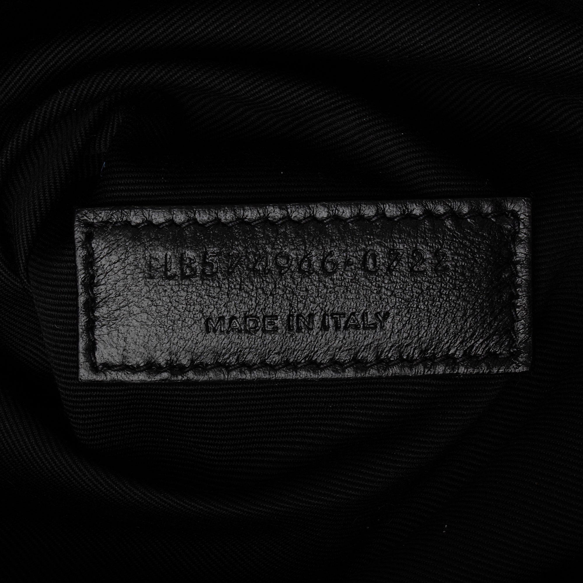 Saint Laurent Matelasse Calfskin Monogram LouLou Chain Medium Shoulder Bag (SHF-uqtKvy)