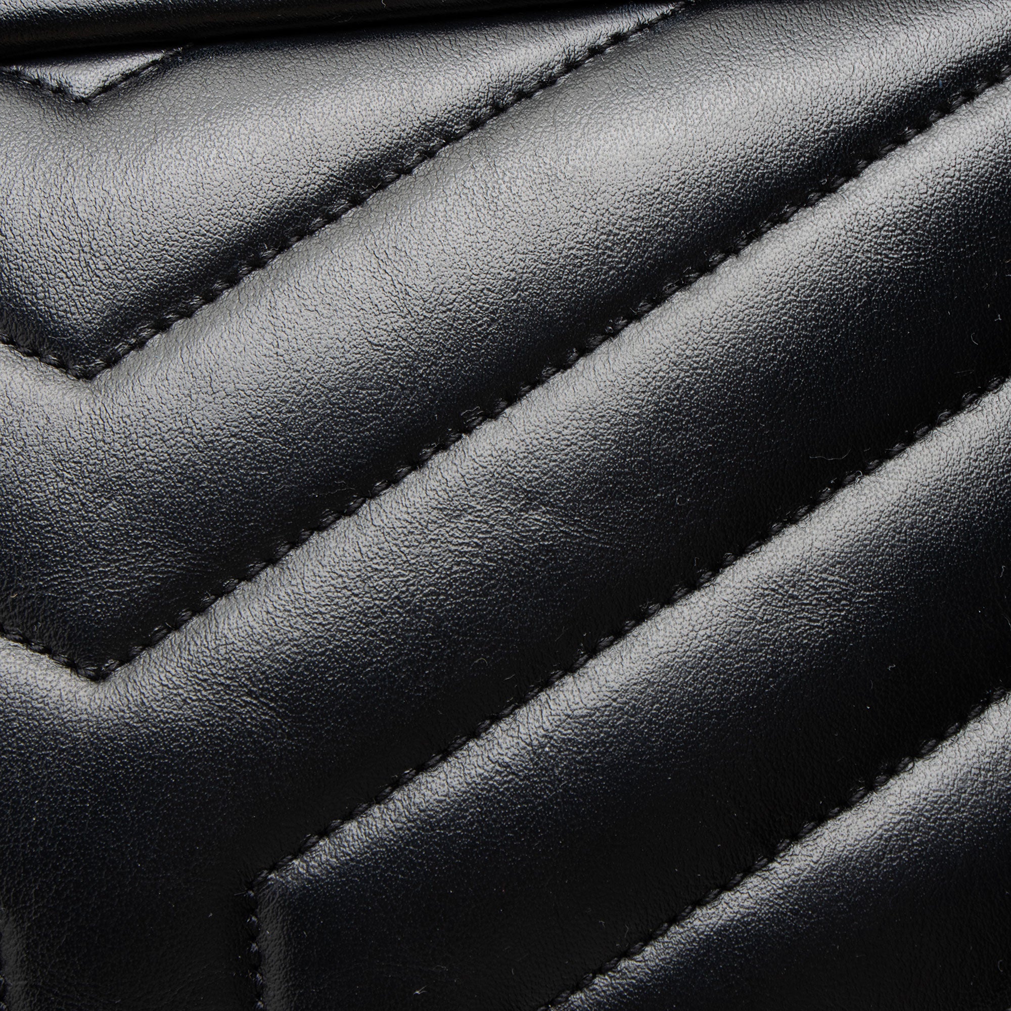 Saint Laurent Matelasse Calfskin Monogram LouLou Chain Medium Shoulder