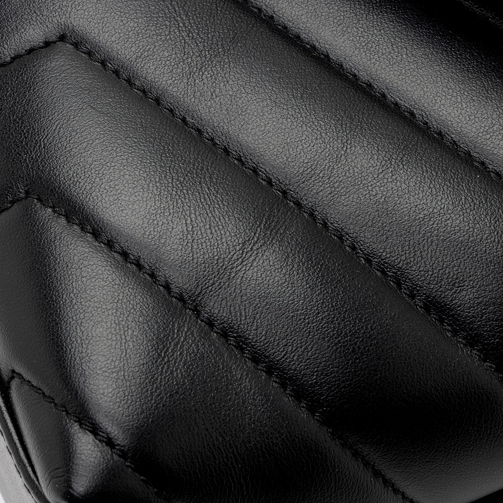 Saint Laurent Matelasse Calfskin Monogram LouLou Chain Small Crossbody (SHF-8o8aXB)