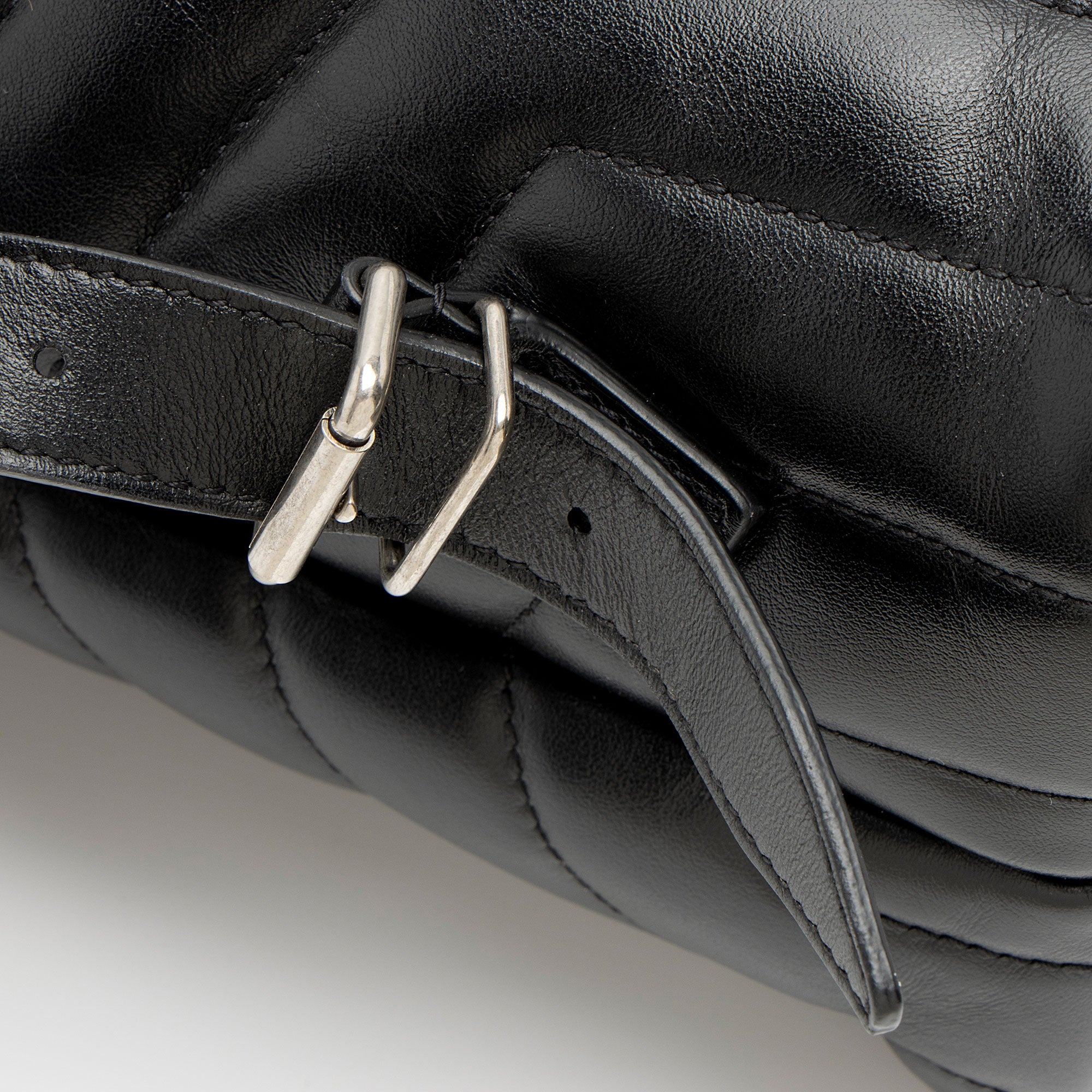 Saint Laurent Matelasse Calfskin Monogram LouLou Medium Backpack (SHF-m1rXfW)