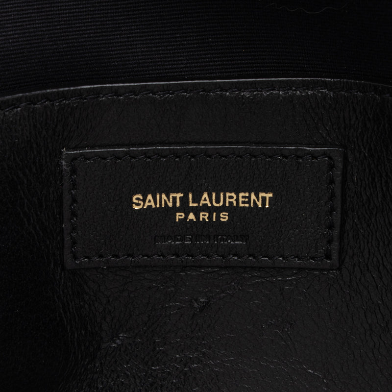 Saint Laurent Matelasse Patent Lambskin Monogram Vicky Camera Bag (SHF-OaujeC)