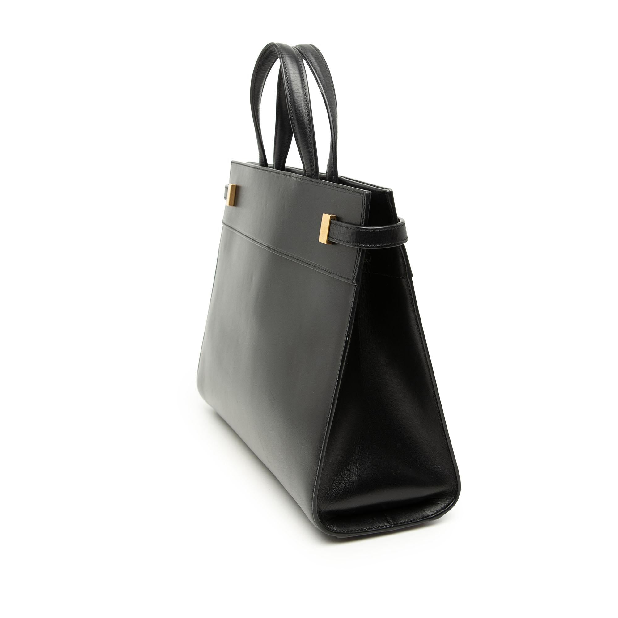 Saint Laurent Medium Smooth Calfskin Manhattan Shopper Tote