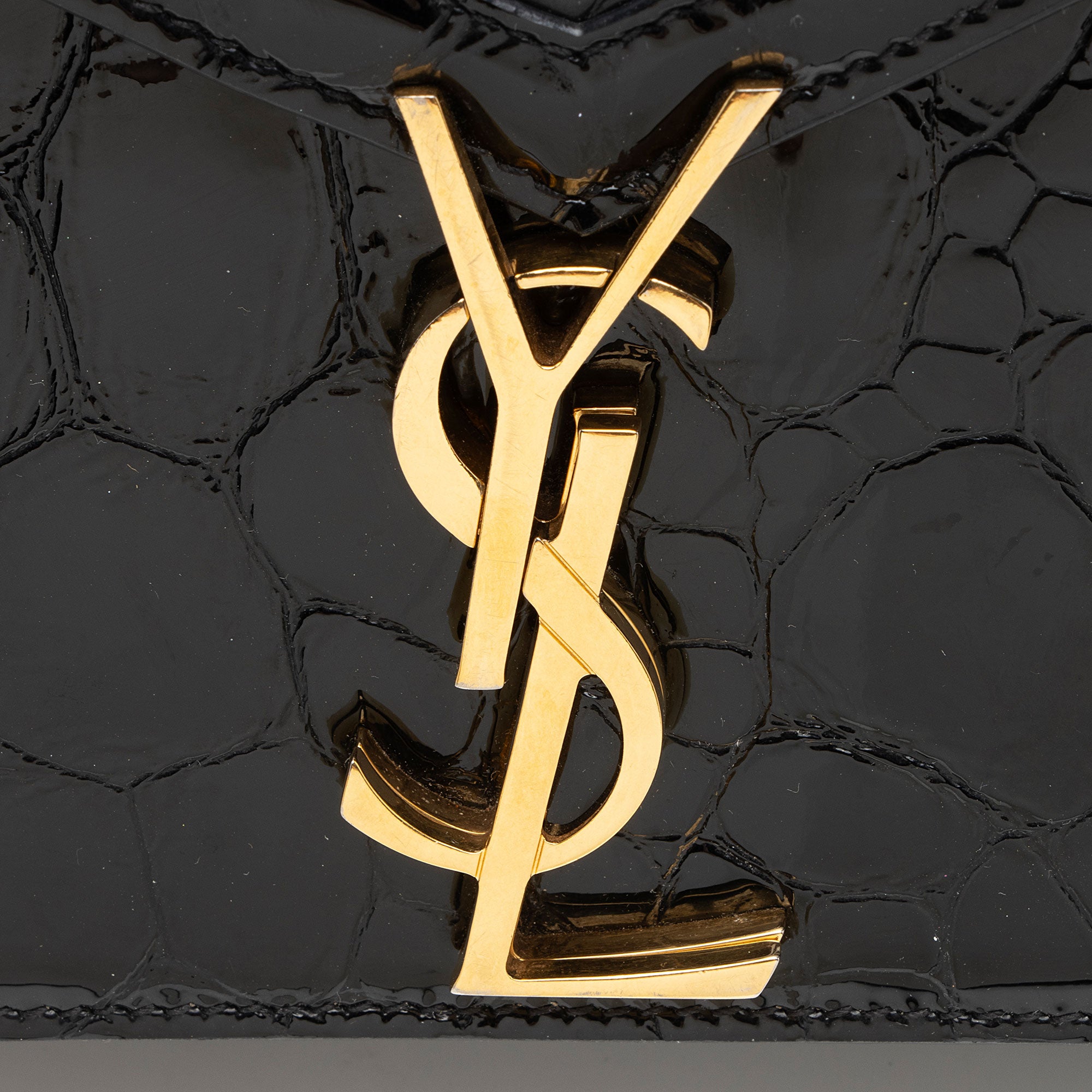 Saint Laurent Croc Embossed Patent Leather Monogram Cassandra Medium Chain Bag