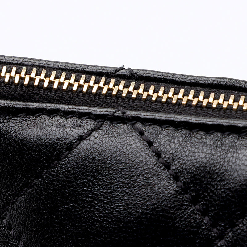 Saint Laurent Quilted Lambskin Pouch (SHF-ixv7Bg)