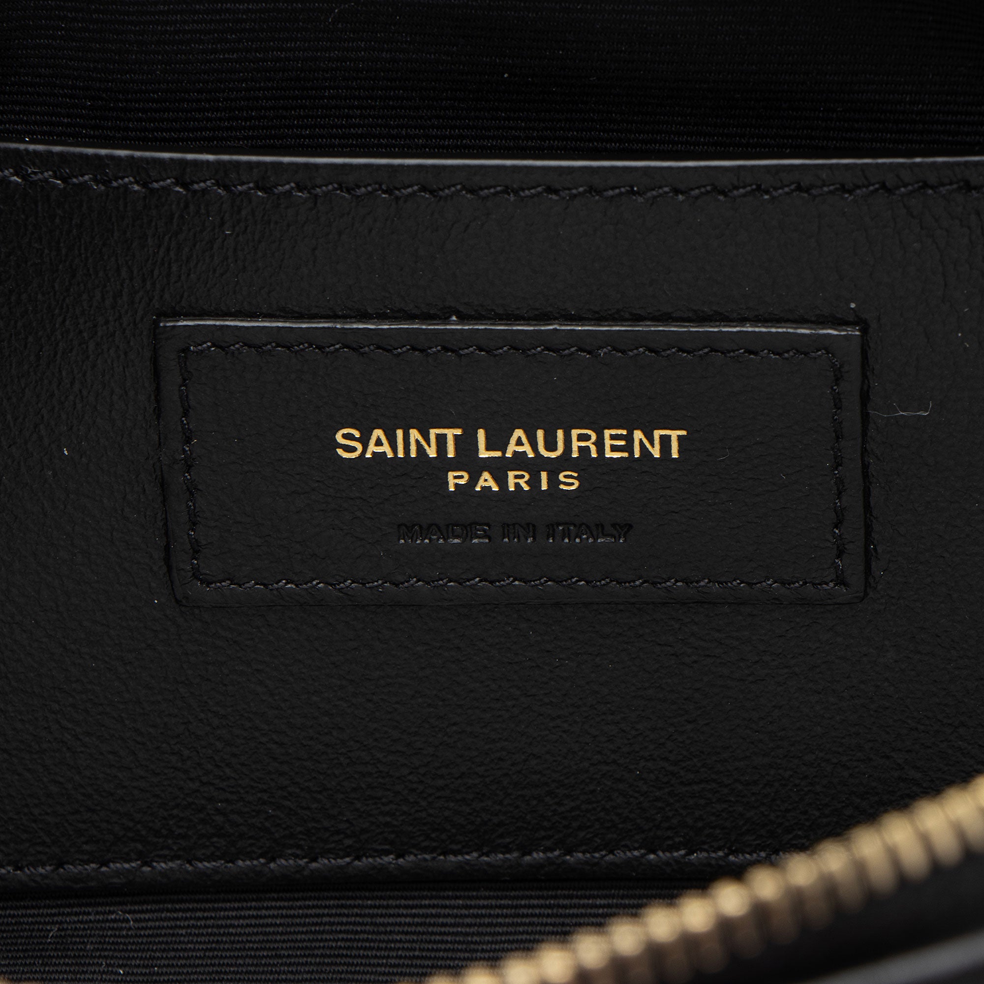 Saint Laurent Quilted Lambskin Pouch (SHF-kFI2cG)