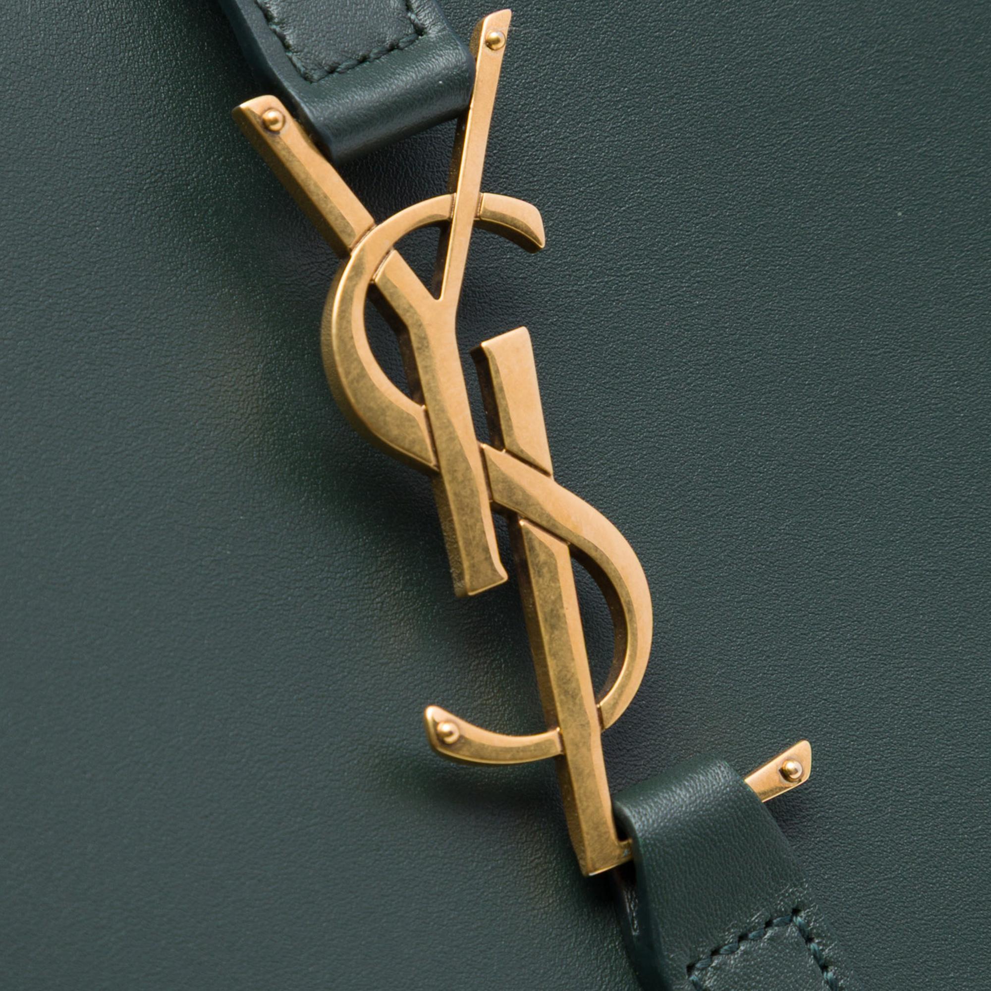 Saint Laurent Smooth Calfskin Le 5 a 7