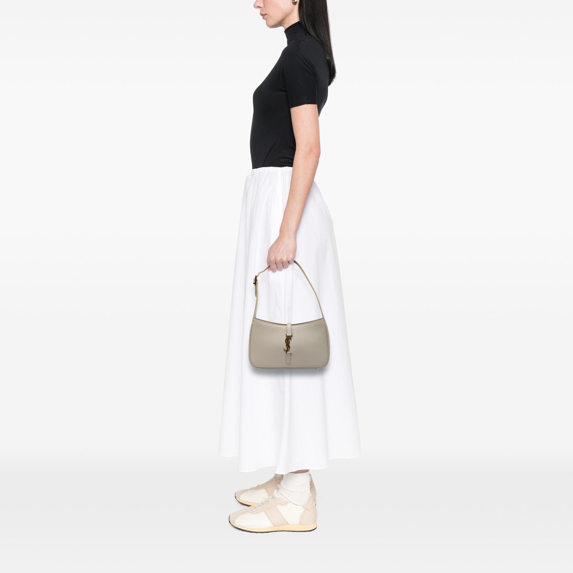 Saint Laurent Smooth Calfskin Le 5 a 7