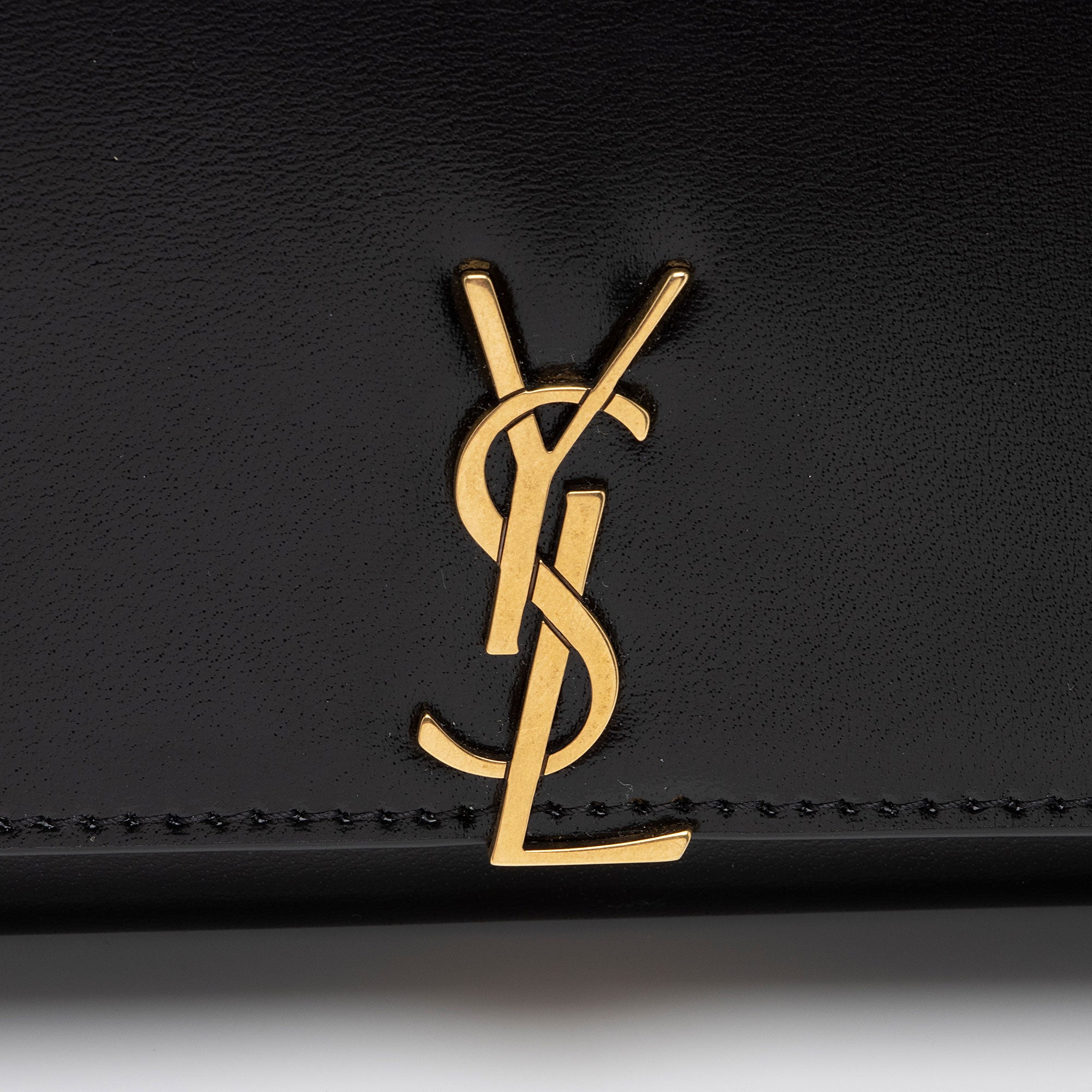 Saint Laurent Smooth Calfskin Monogram Cassandre Chain Wallet (SHF-O6MCNA)