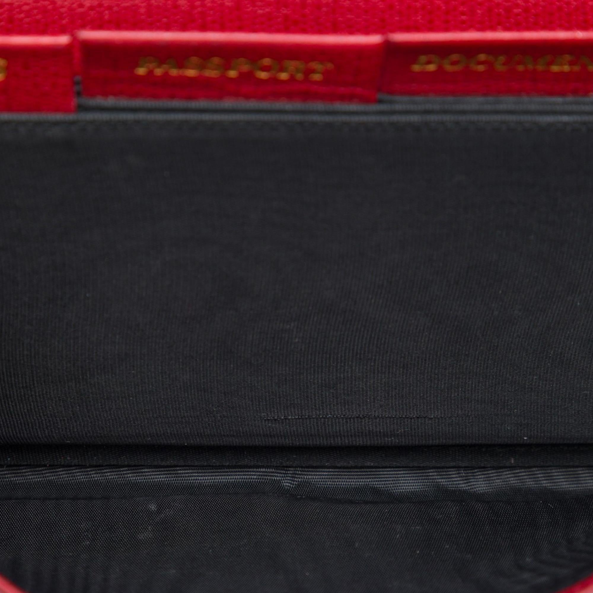 Saint Laurent Textured Leather Chyc Ligne Clutch