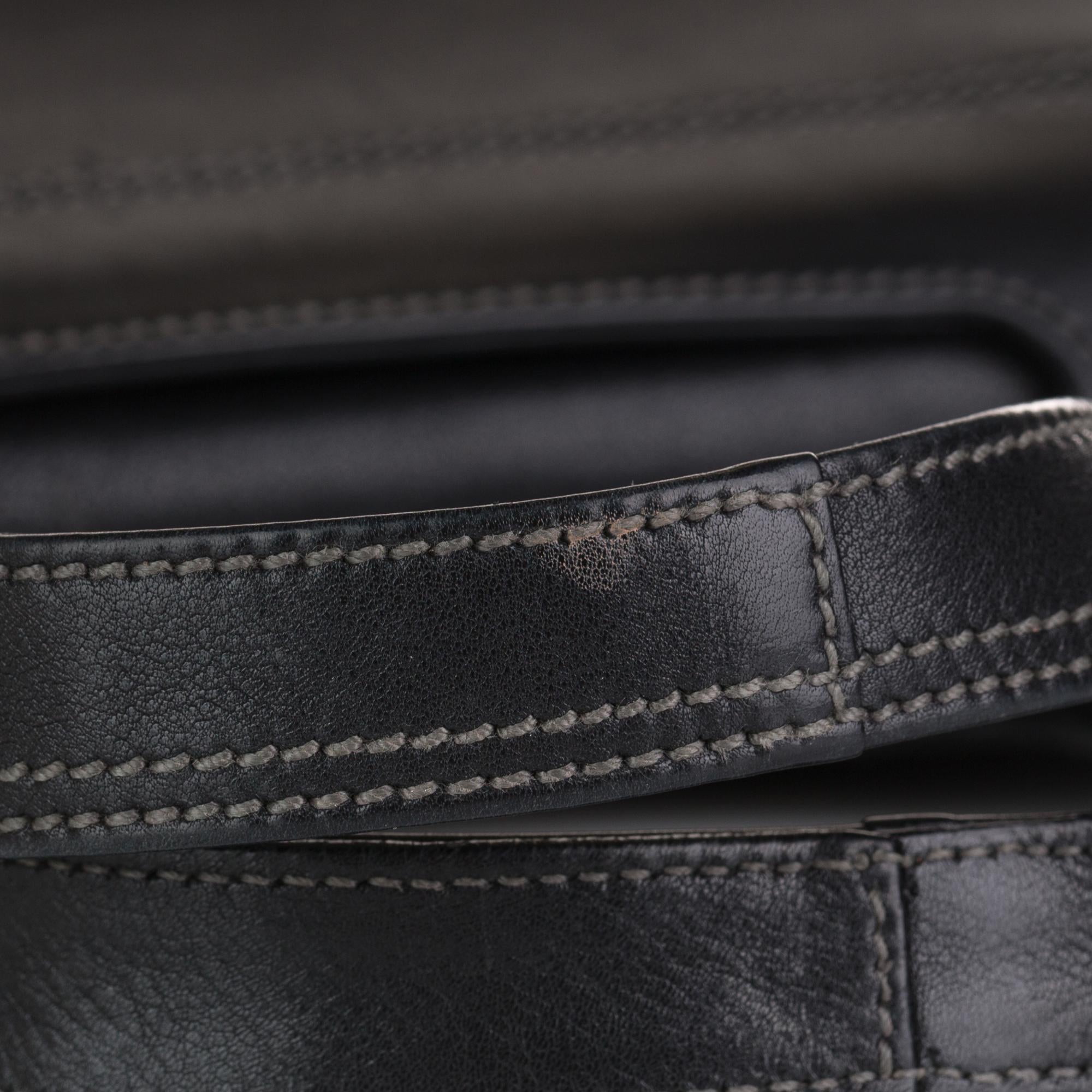 Salvatore Ferragamo Calf Leather Handbag (SHG-35898)