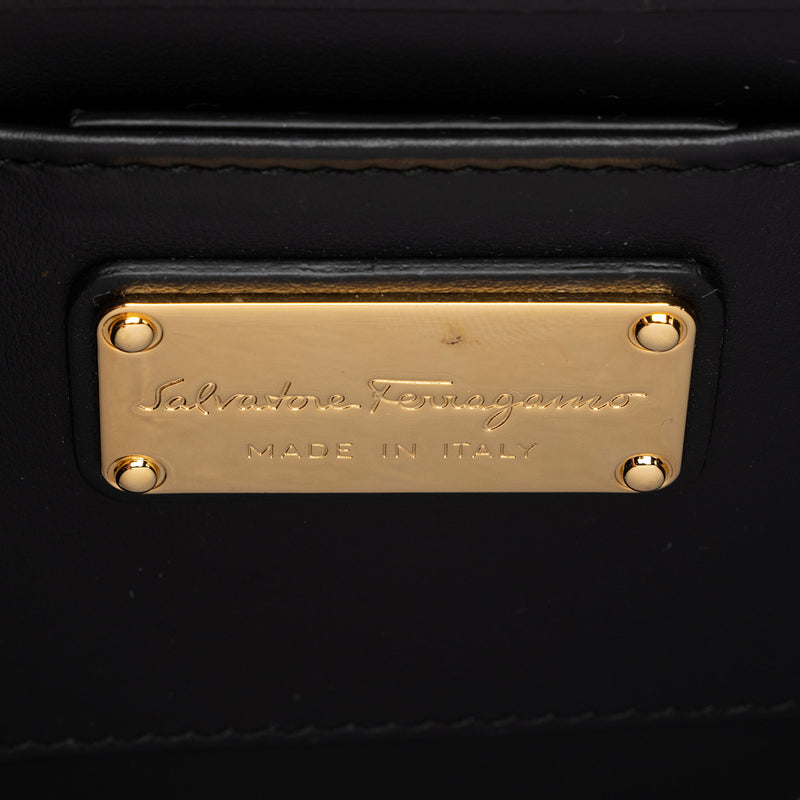 Salvatore Ferragamo Calfskin Thalia Shoulder Bag (SHF-0qzu1k)