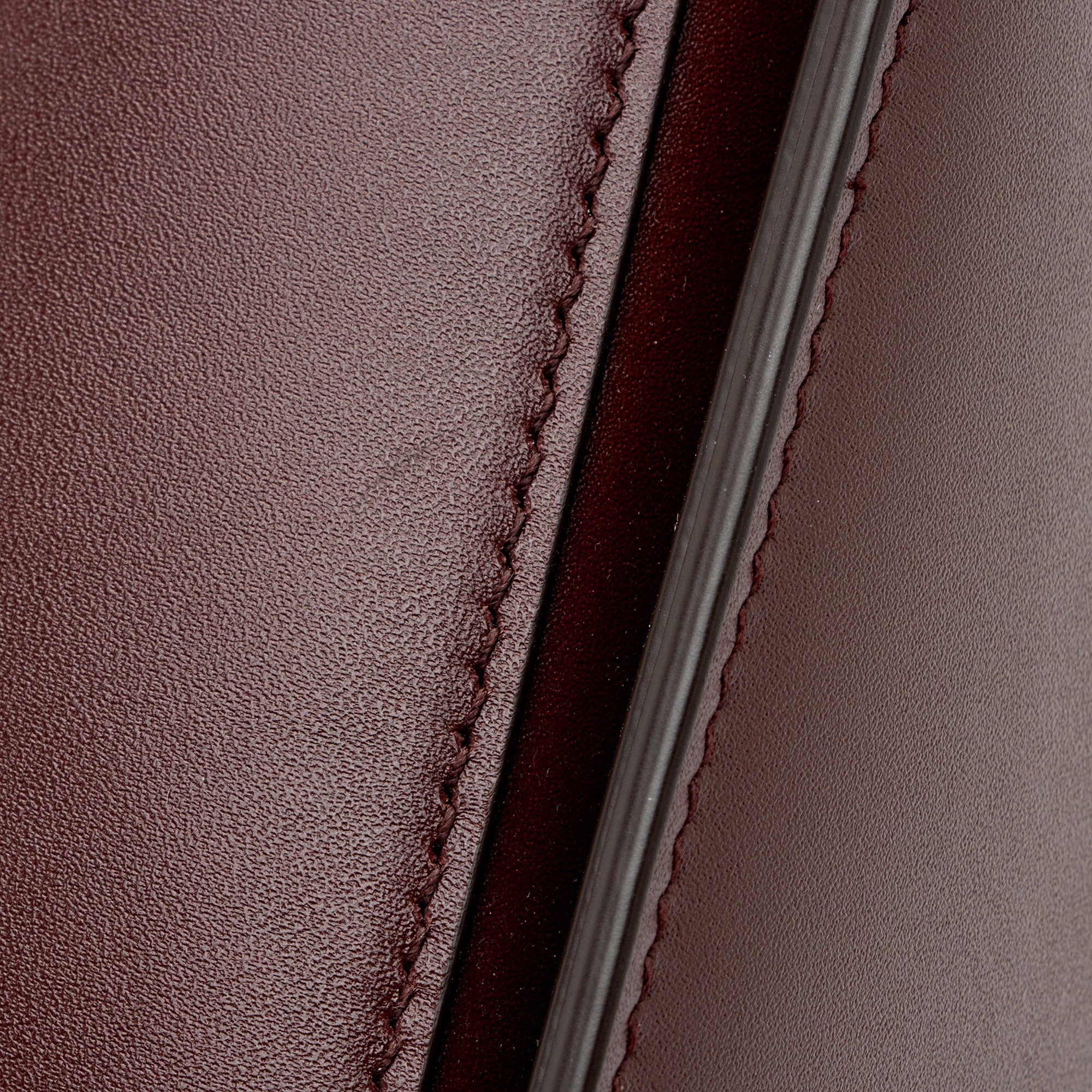 Salvatore Ferragamo Calfskin Vela Large Flap Crossbody Bag (SHF-KZPFvx)