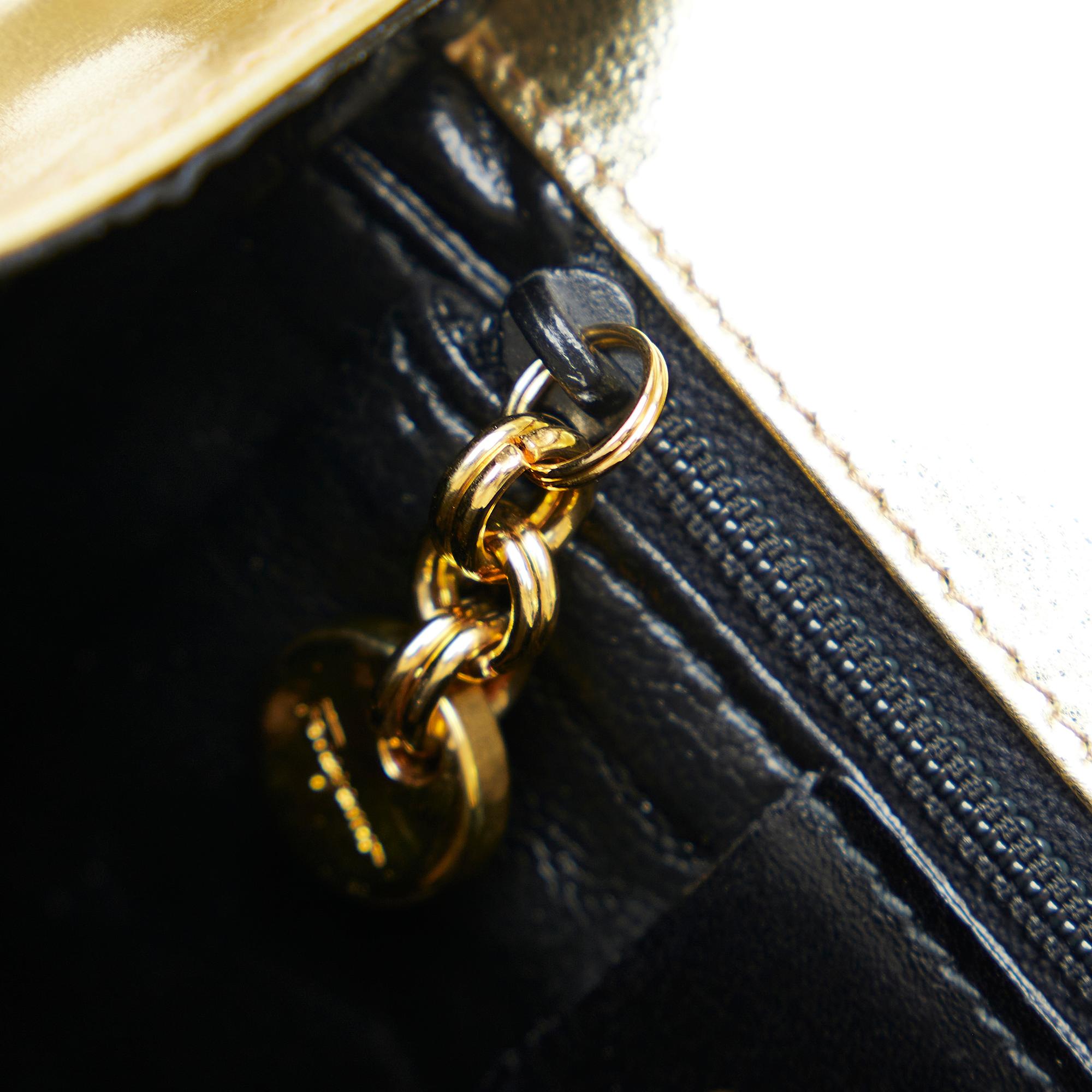 Salvatore Ferragamo Gancini Crossbody (SHG-hwP1lQ)