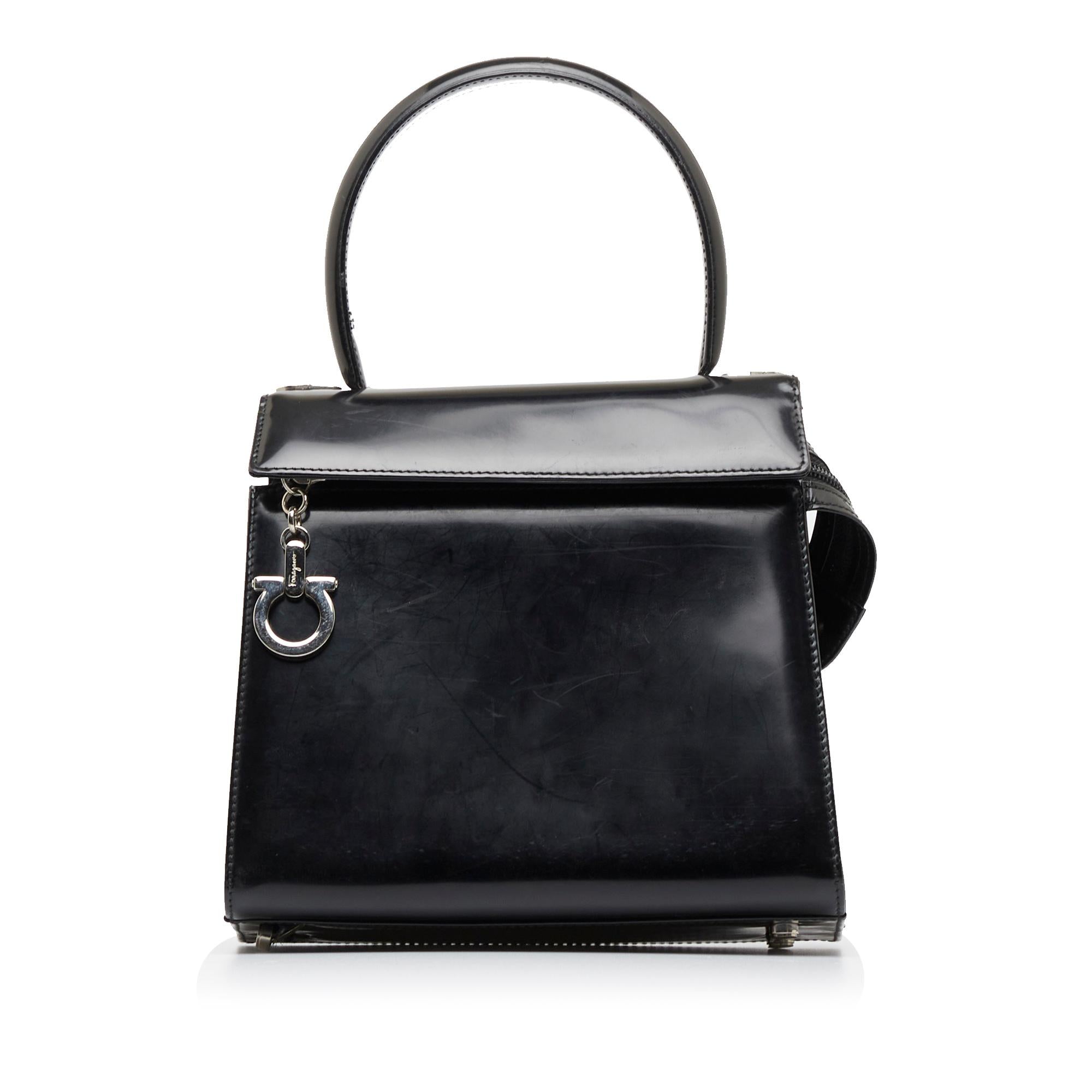 Salvatore Ferragamo Gancini Handbag (SHG-AvJGbf)