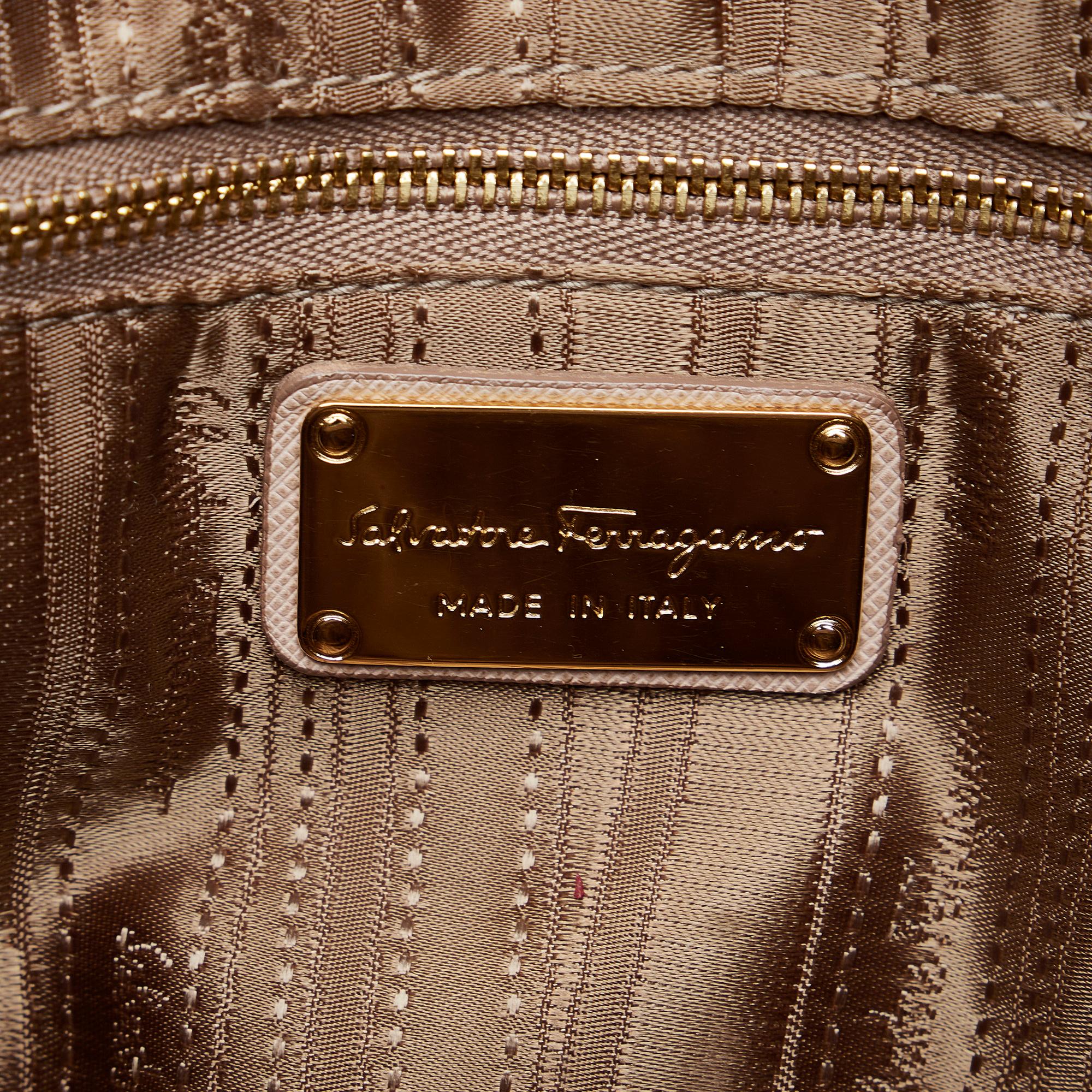 Salvatore Ferragamo Gancini Satchel (SHG-3HPfQP)