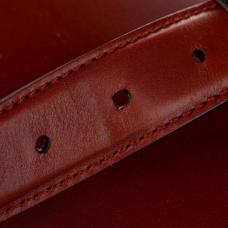 Salvatore Ferragamo Leather Crossbody Bag (SHG-VgAYej)