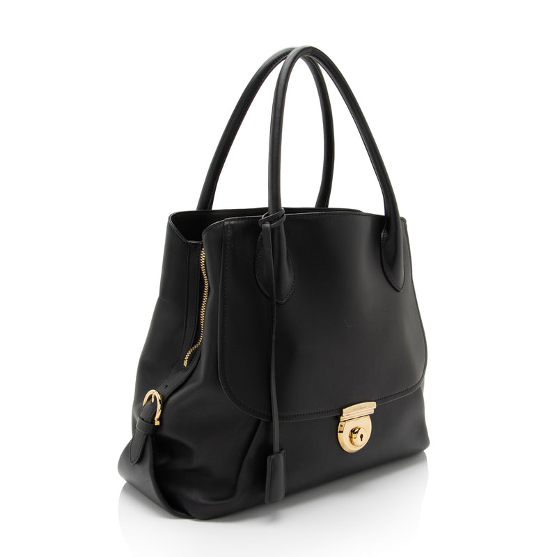 Salvatore Ferragamo Leather Fiamma North/South Tote (SHF-APTsgv)