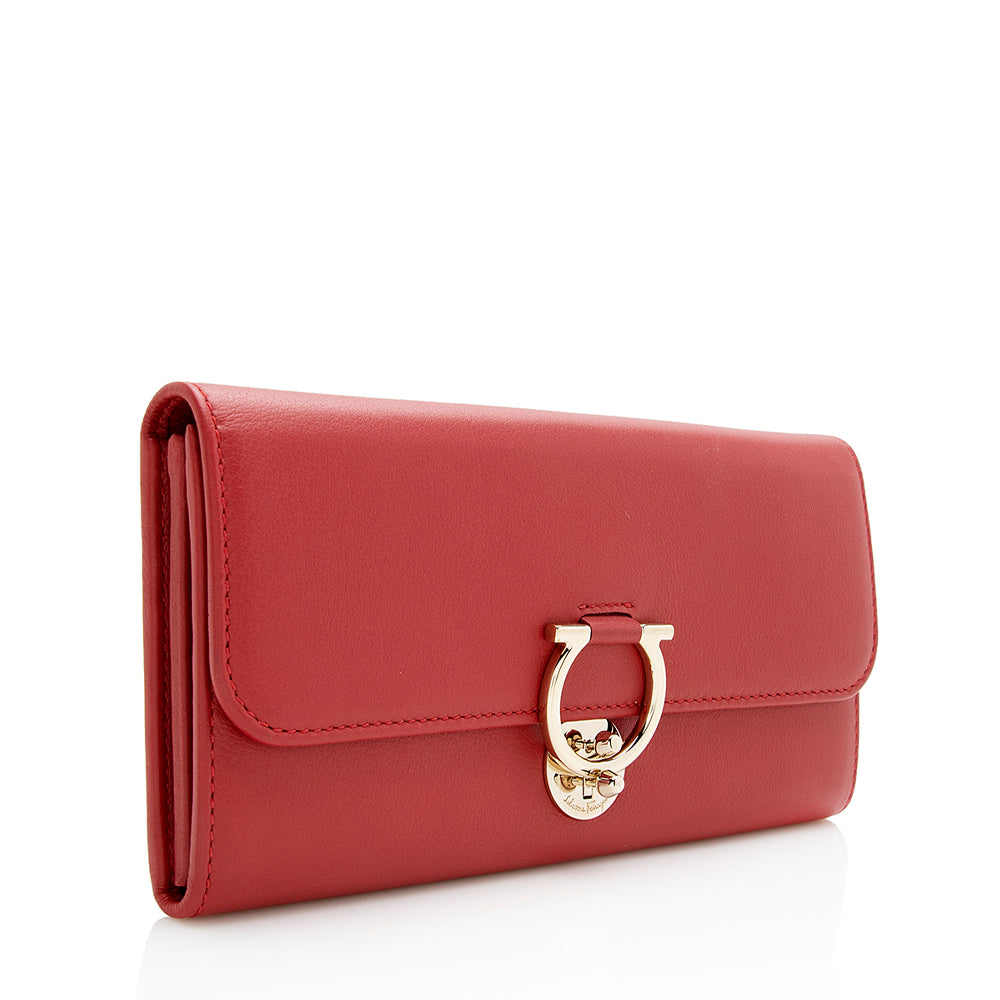 Salvatore Ferragamo Leather Gancini Continental Wallet (SHF-20770)