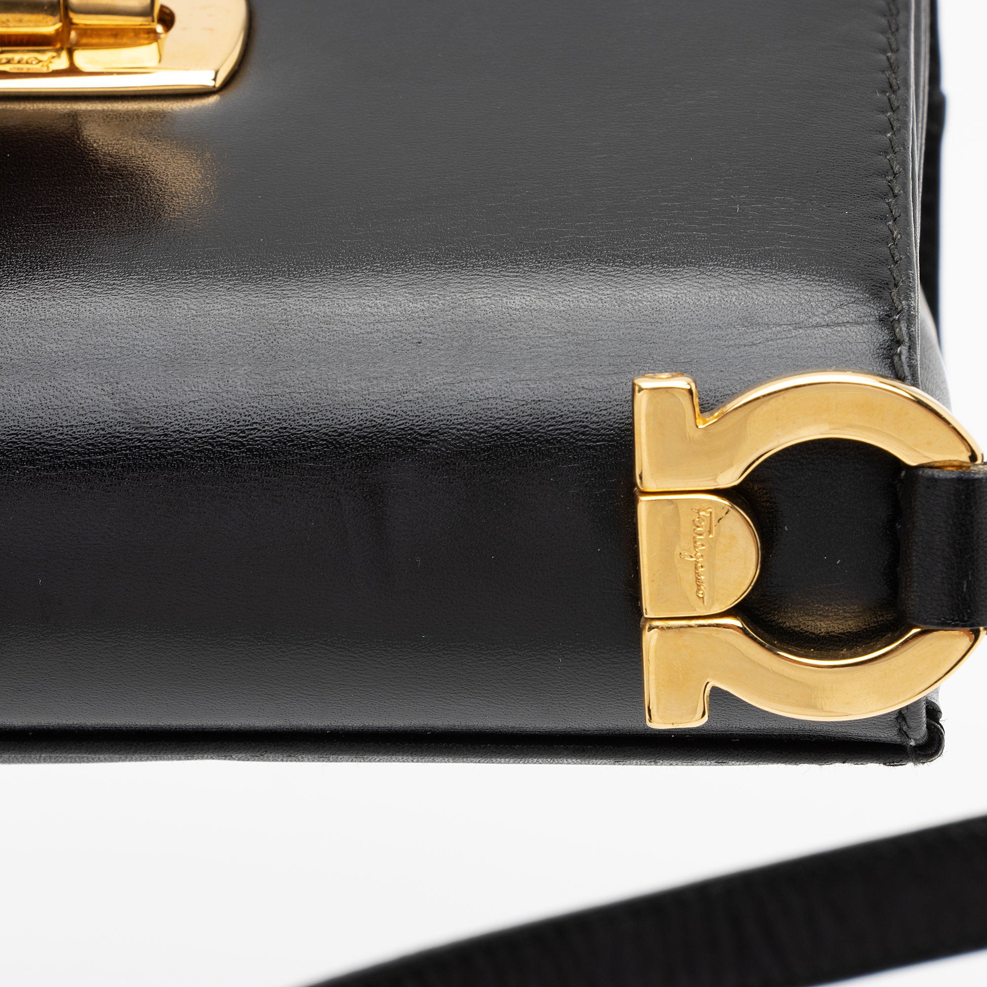 Salvatore Ferragamo Leather Gancini Convertible Small Top Handle Satchel (SHF-I9617r)