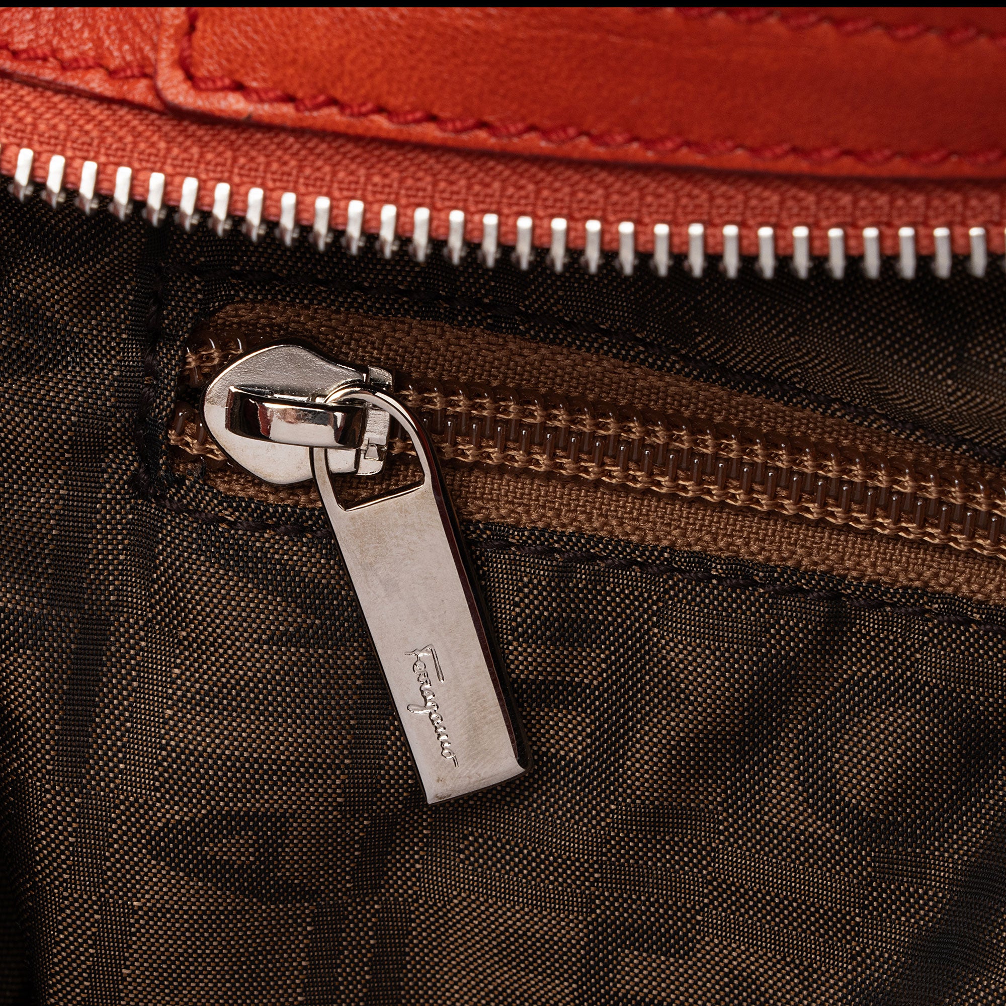 Salvatore Ferragamo Leather Gancini Marisa Satchel (SHF-Zmm7wo)