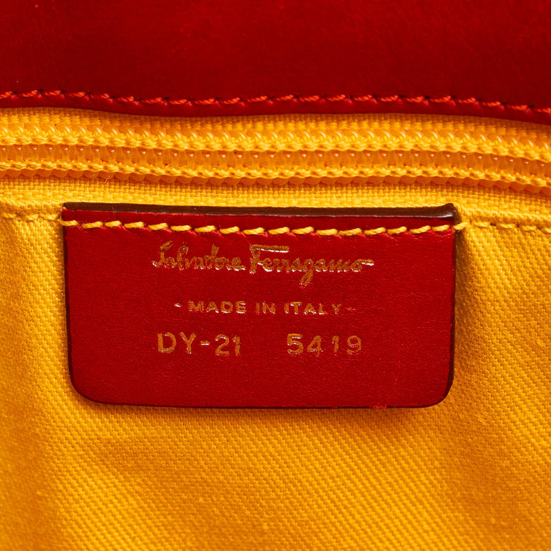 Salvatore Ferragamo Leather Handbag (SHG-Oae3DA)