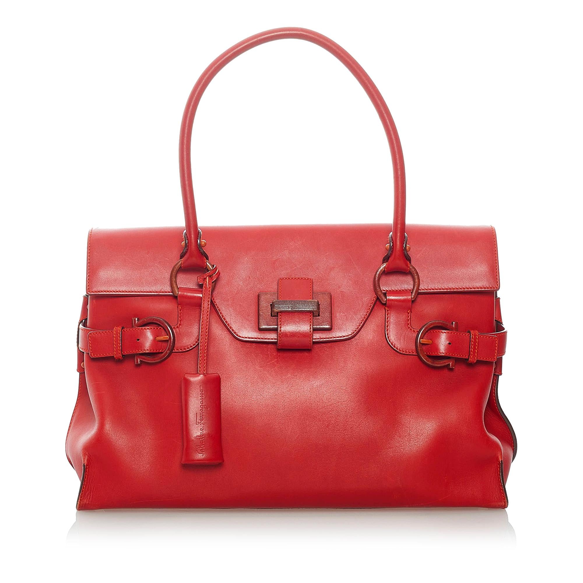 Salvatore Ferragamo Leather Handbag (SHG-Oae3DA)