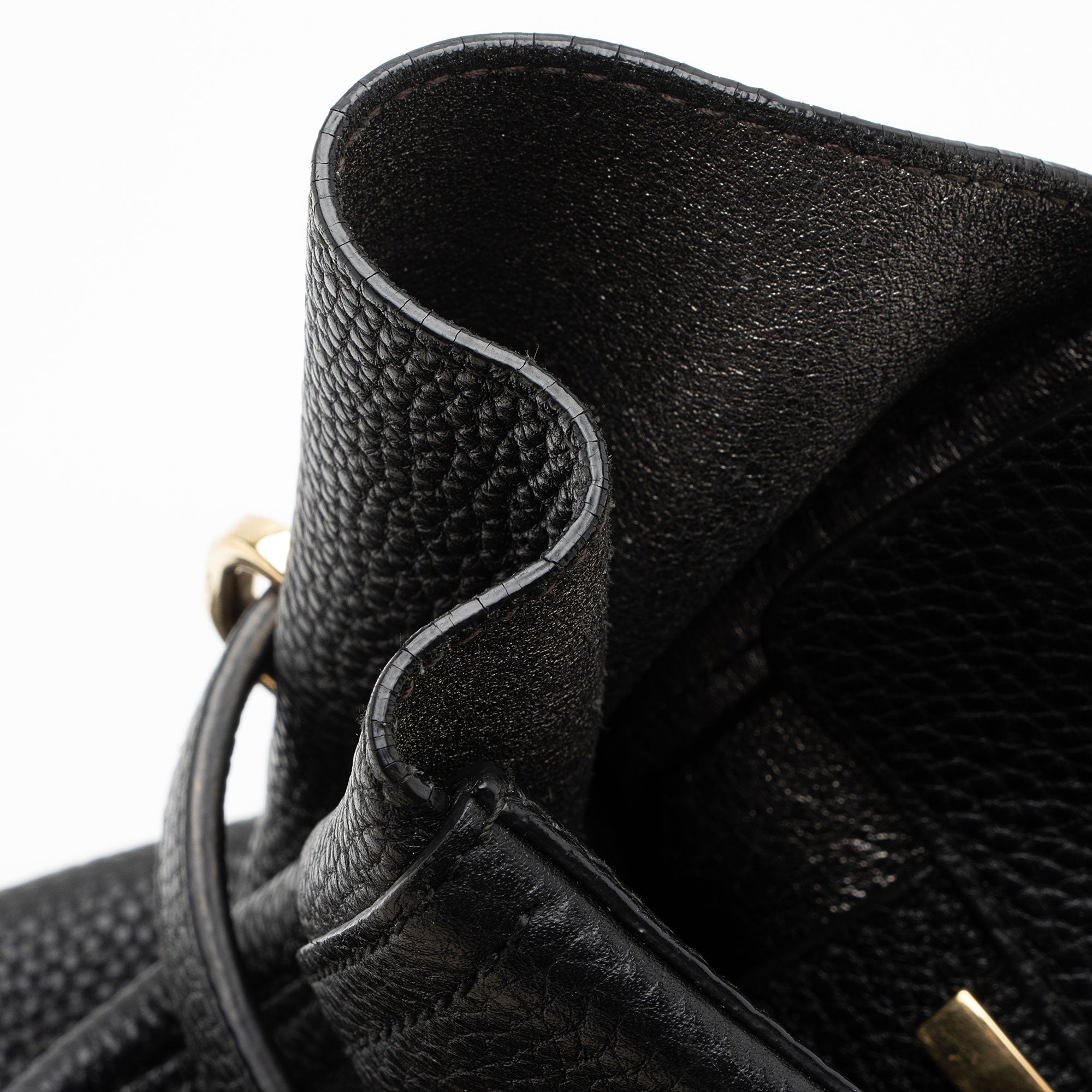 Salvatore Ferragamo Leather Nencia Tote (SHF-8FNEBa)