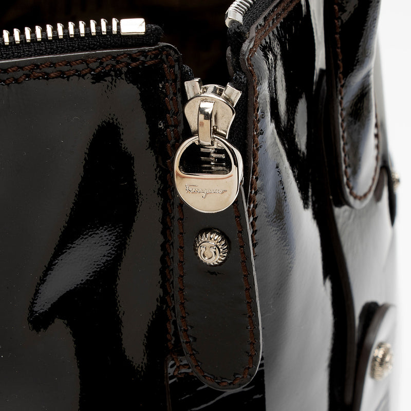 Salvatore Ferragamo Patent Leather Zip Side Tote (SHF-OOzCBD)