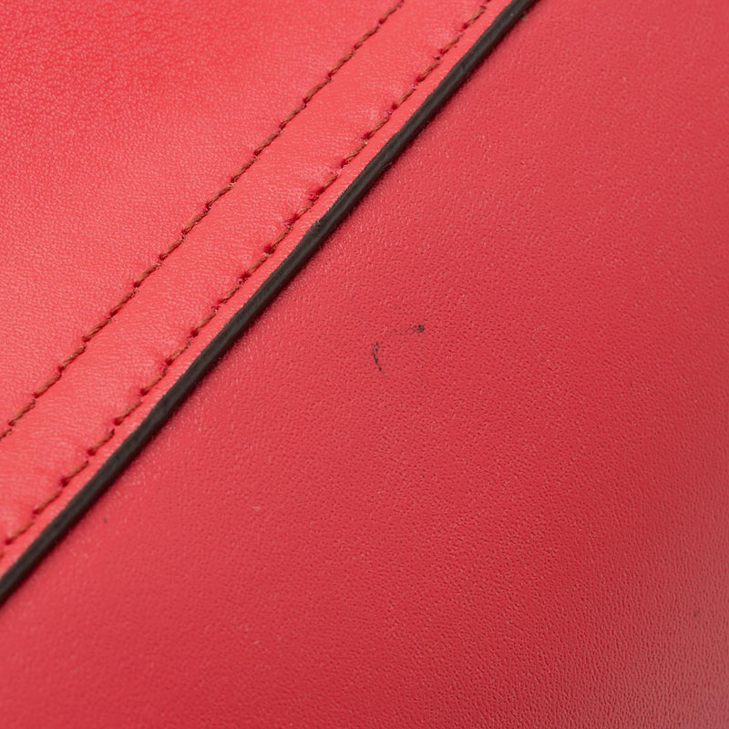 Salvatore Ferragamo Perforated Leather Bonnie Medium Tote (SHF-9RUltT)