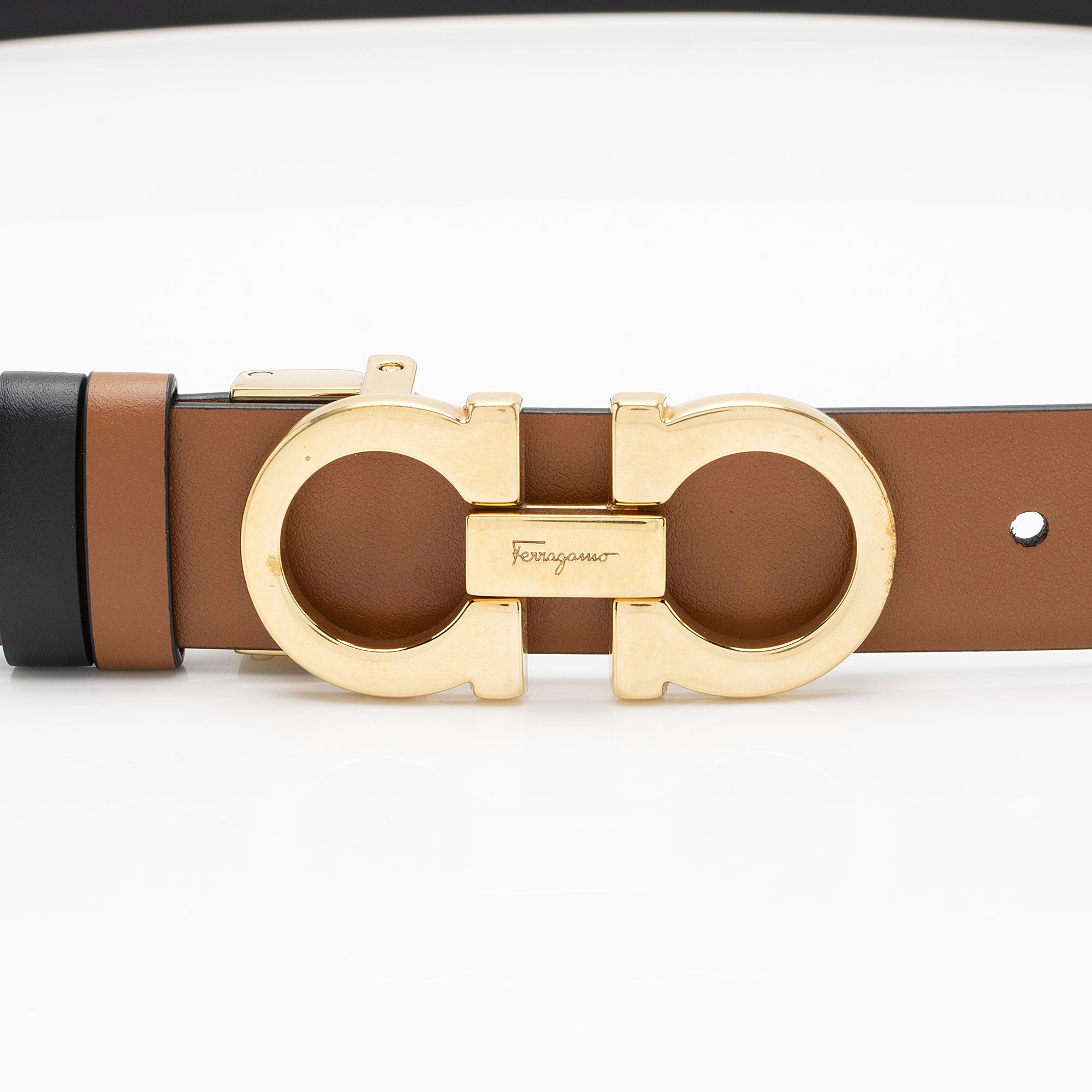 Salvatore Ferragamo Reversible Leather Gancini Belt - Size 40 / 100 (SHF-UafENL)
