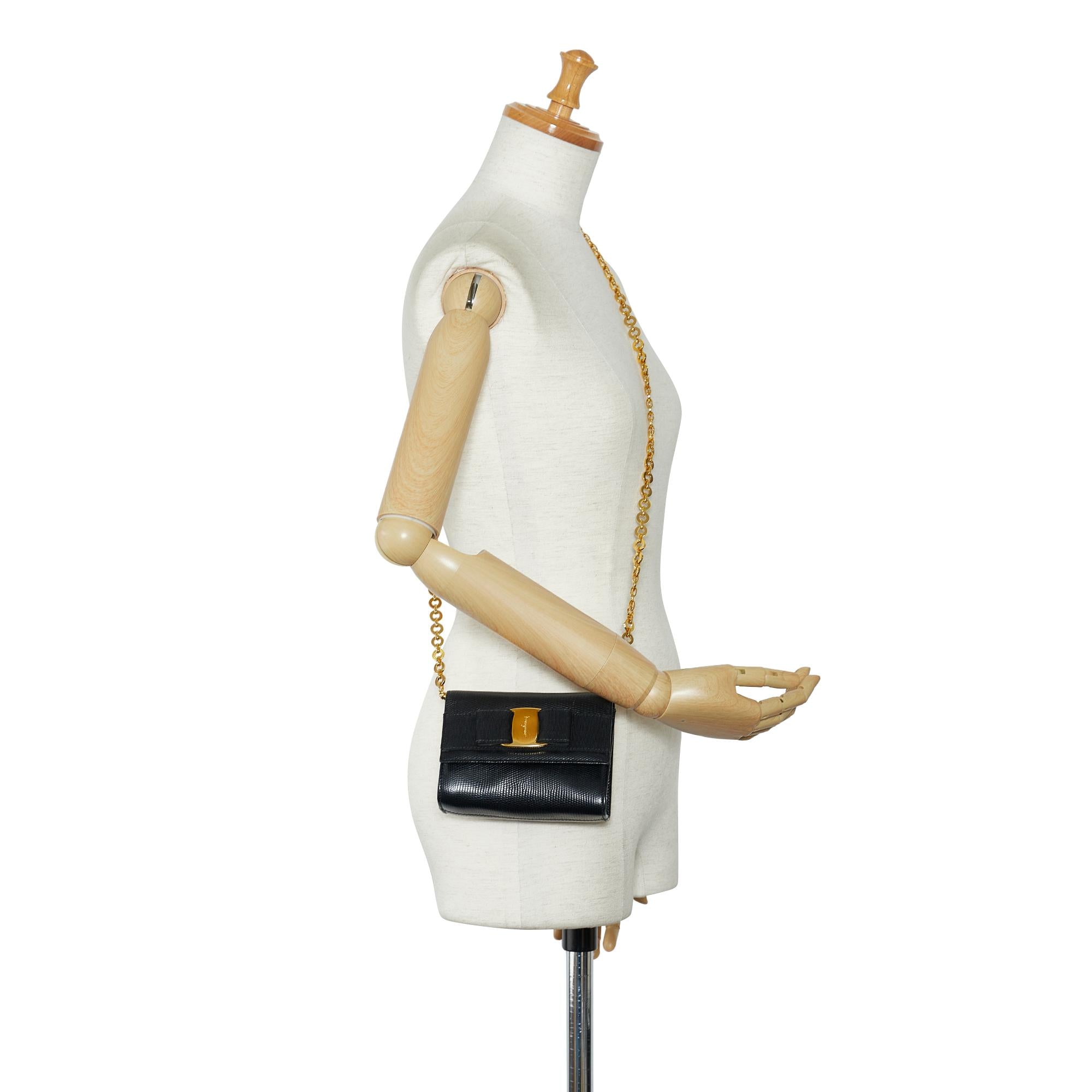 Salvatore Ferragamo Vara Bow Embossed Crossbody (SHG-25eORR)