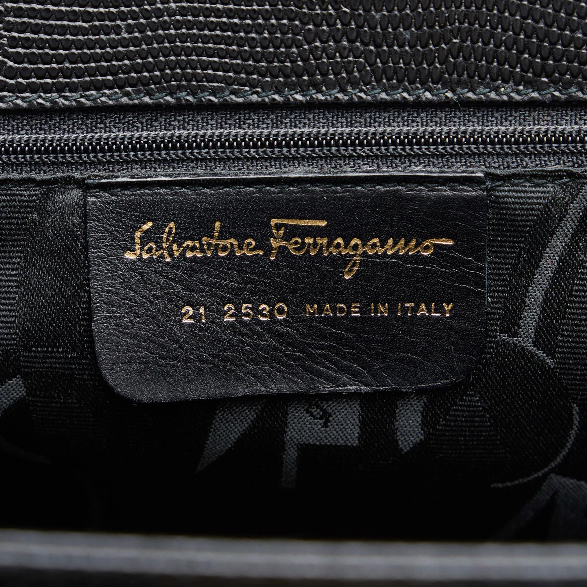 Salvatore Ferragamo Vara Embossed Tote (SHG-RKSuQV)