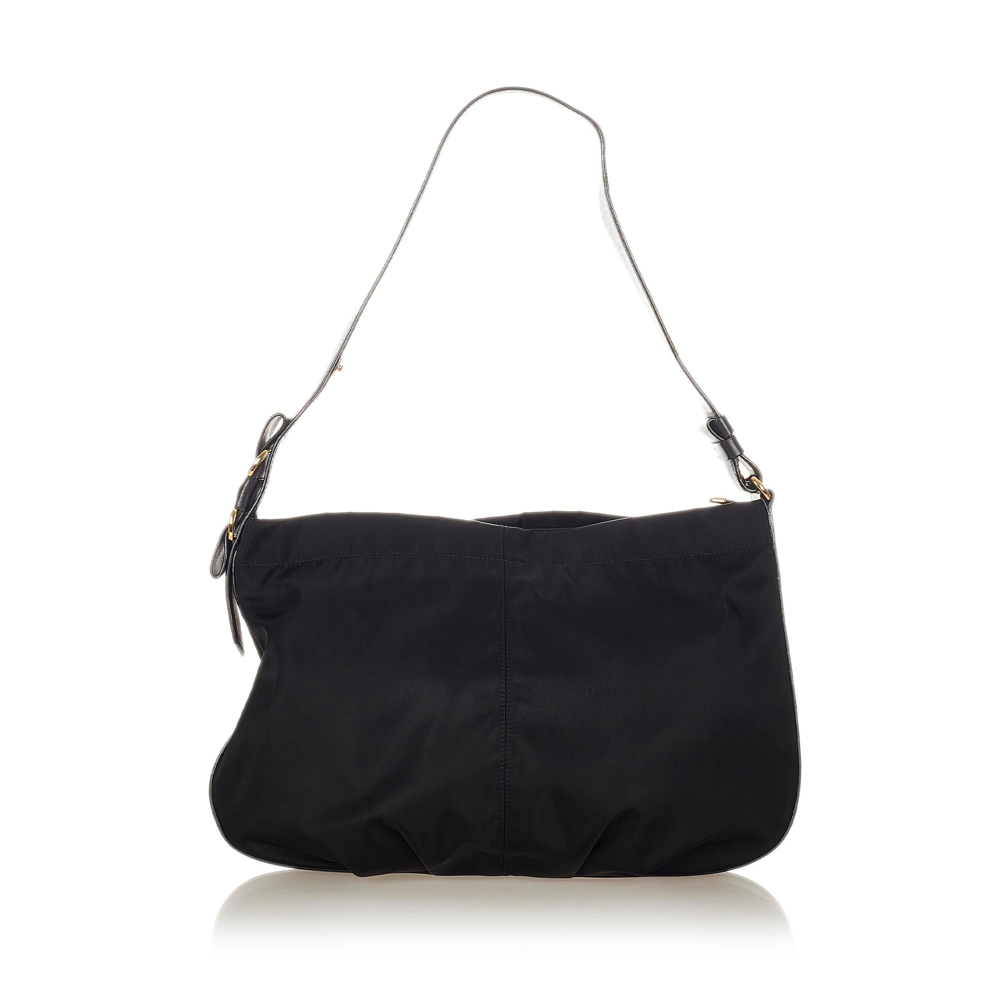 Salvatore Ferragamo Vara Nylon Shoulder Bag (SHG-37241)