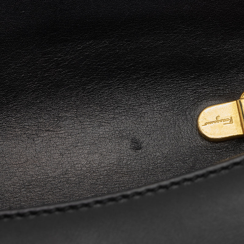Salvatore Ferragamo Vintage Leather Gancini Convertible Mini Bag (SHF-BsHi0n)