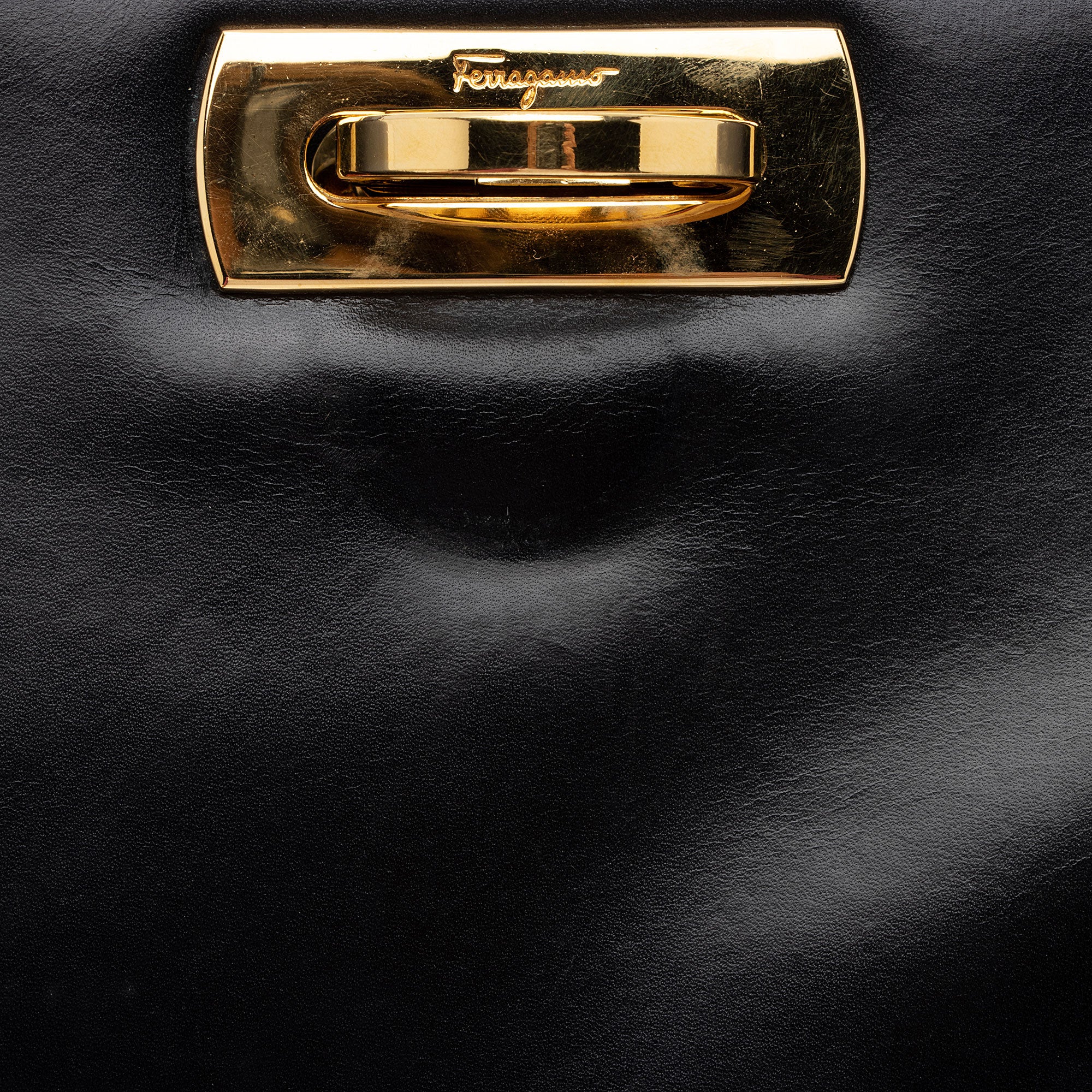 Salvatore Ferragamo Vintage Leather Gancini Diana Clutch (SHF-0f0P3P)