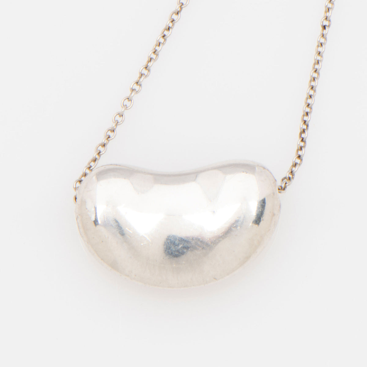 Tiffany & Co. Elsa Peretti Sterling Silver Bean 18mm Necklace