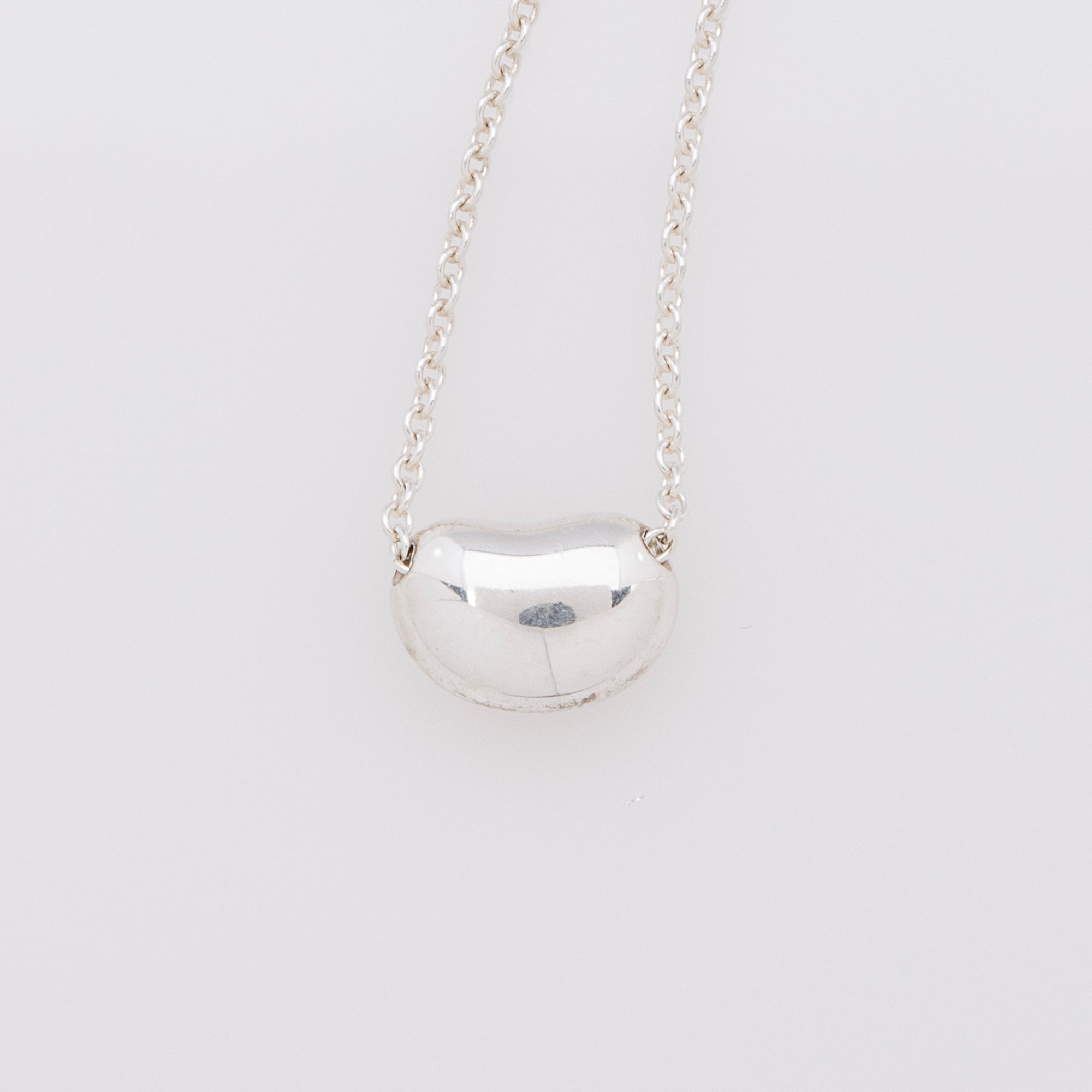 Tiffany & Co. Elsa Peretti Sterling Silver Bean Small Necklace (SHF-VpEI6U)