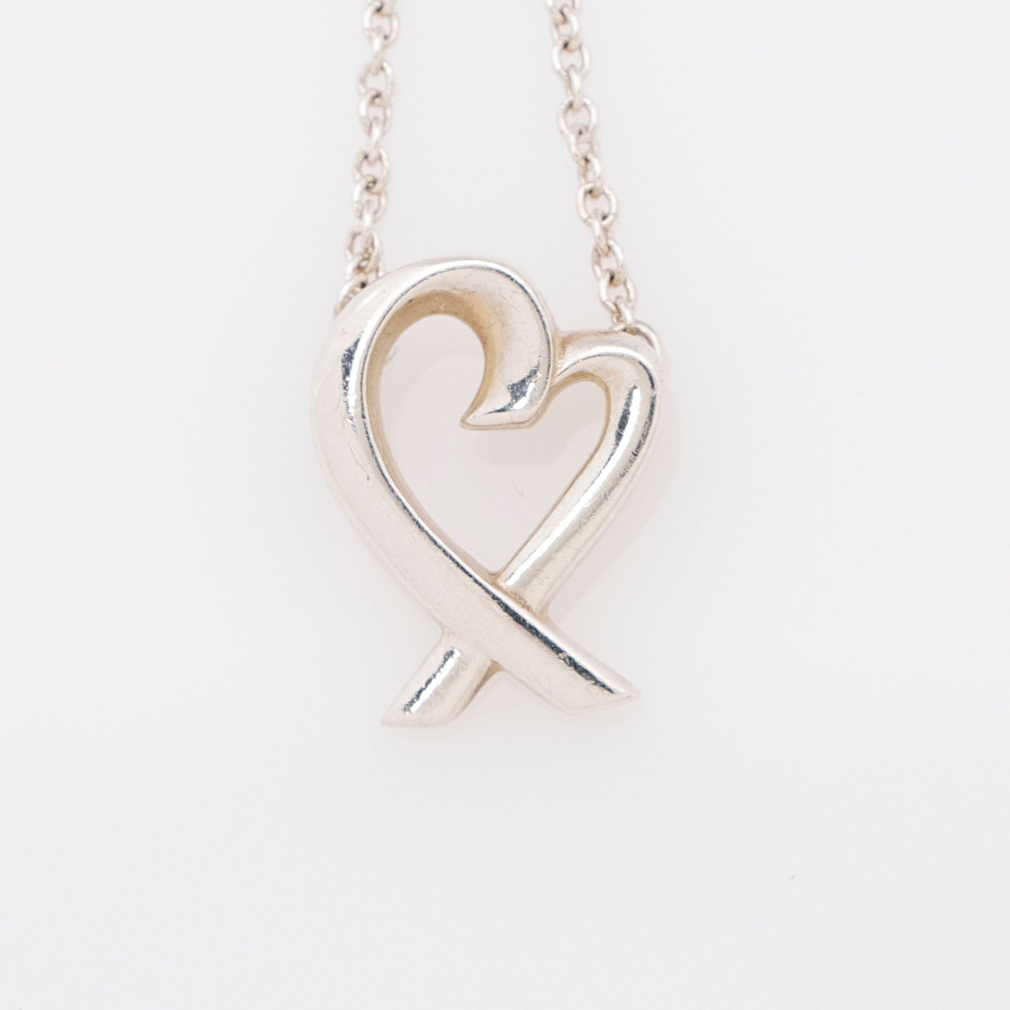 Tiffany & Co. Paloma Picasso Sterling Silver Loving Heart Necklace (SHF-wbxXT5)