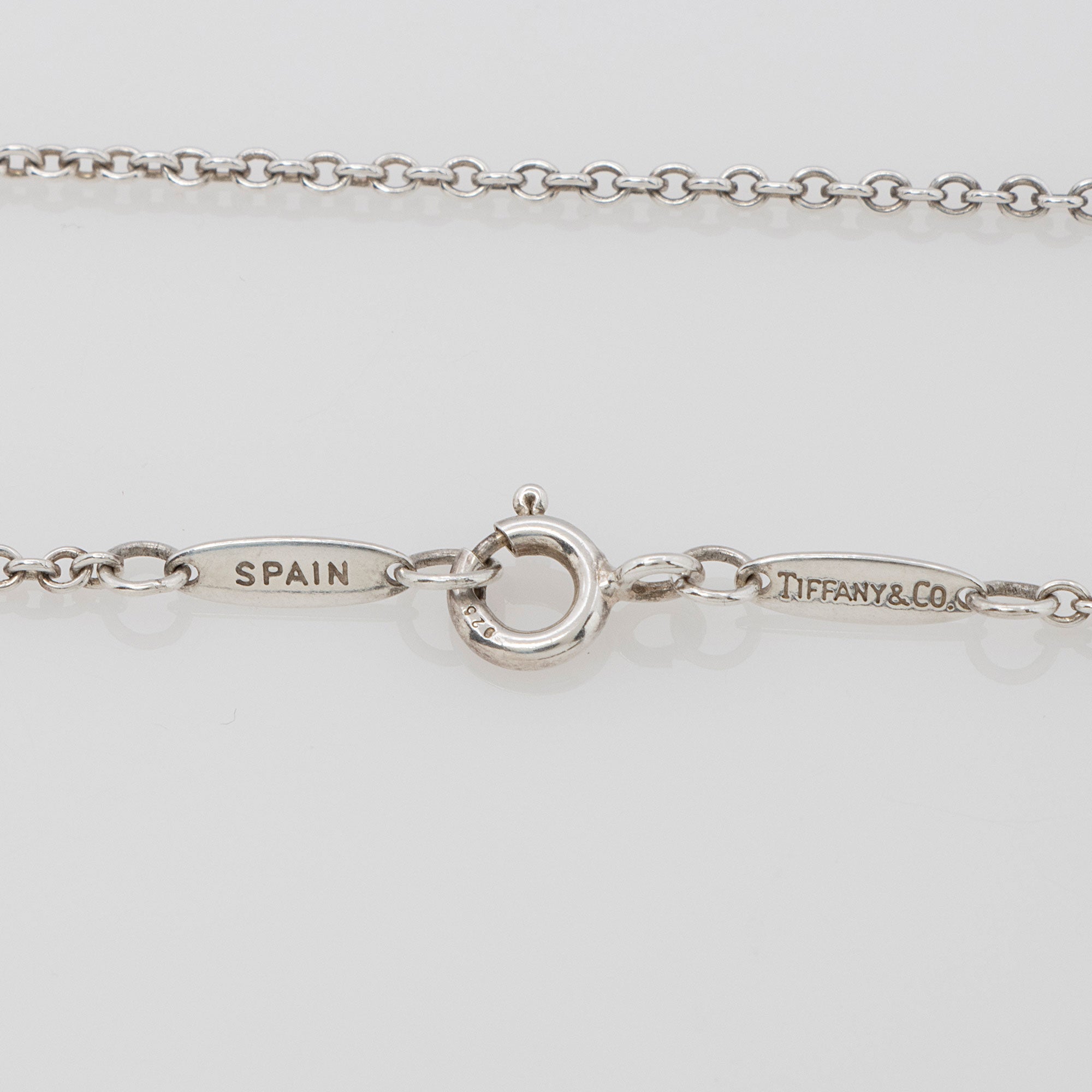 Tiffany & Co. Elsa Peretti Sterling Silver Open Heart Medium Necklace (SHF-qTnUjK)