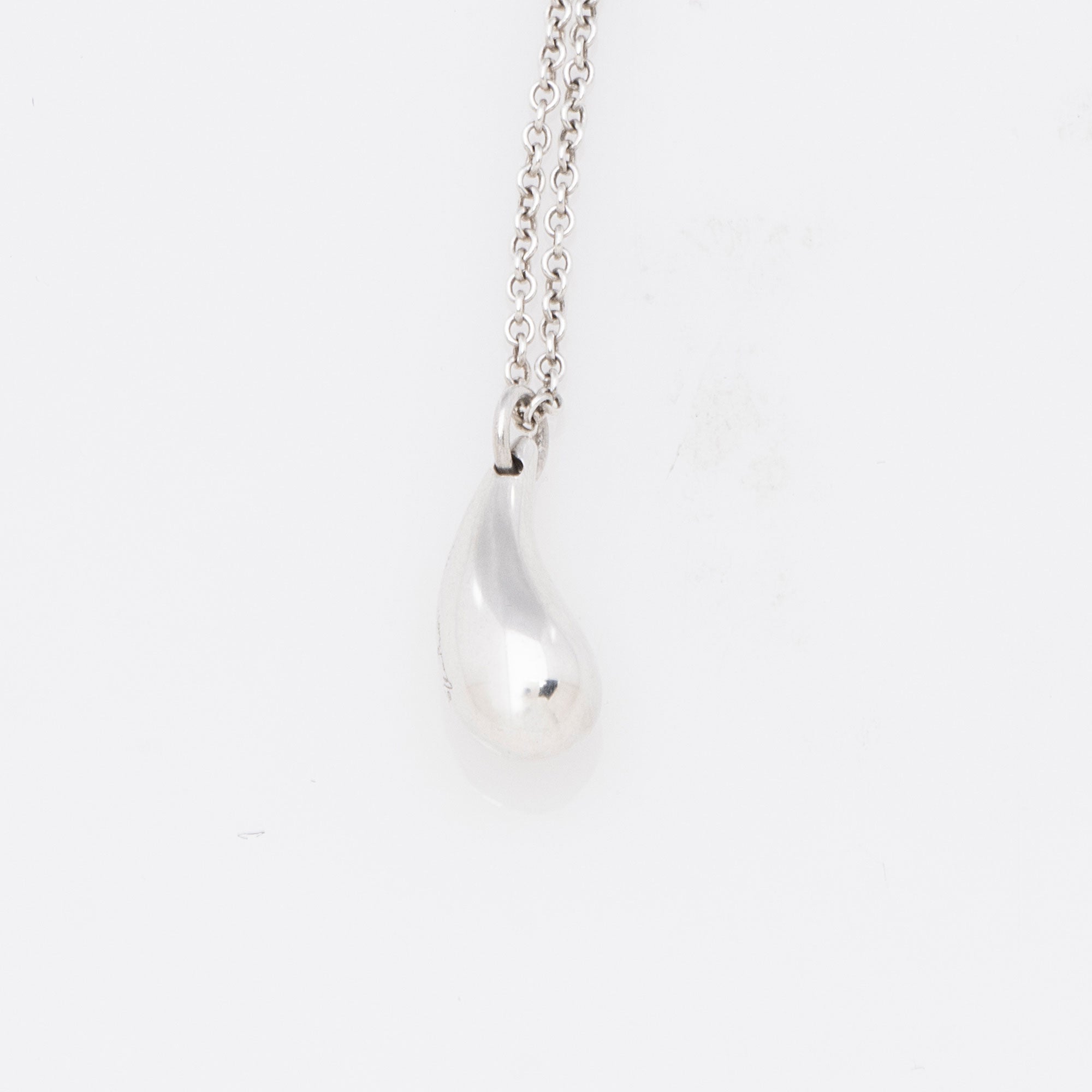 Tiffany & Co. Elsa Peretti Sterling Silver Teardrop 12mm Necklace
