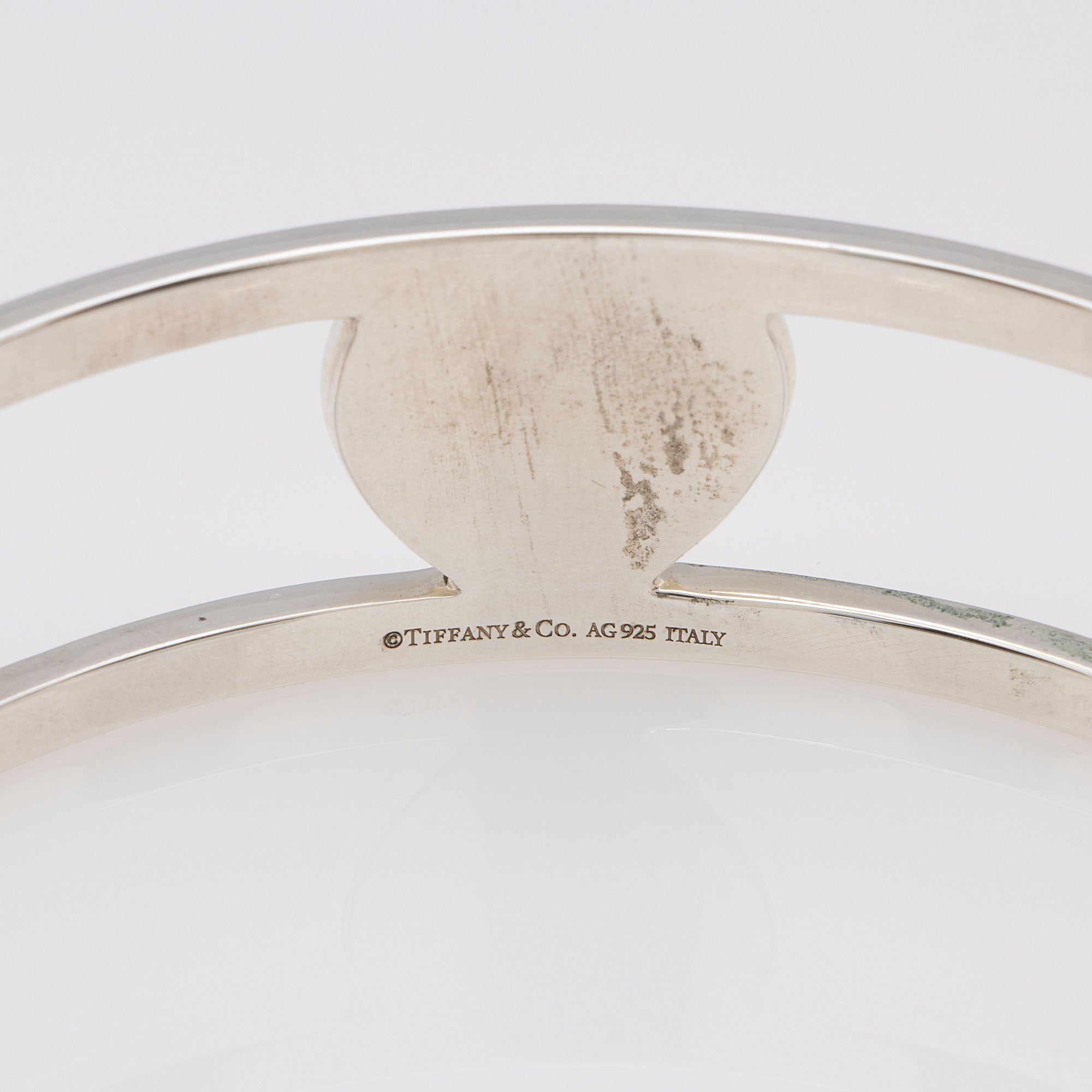 Tiffany & Co. Sterling Silver Return to Tiffany Love Heart Bangle Bracelet (SHF-eQfN4c)
