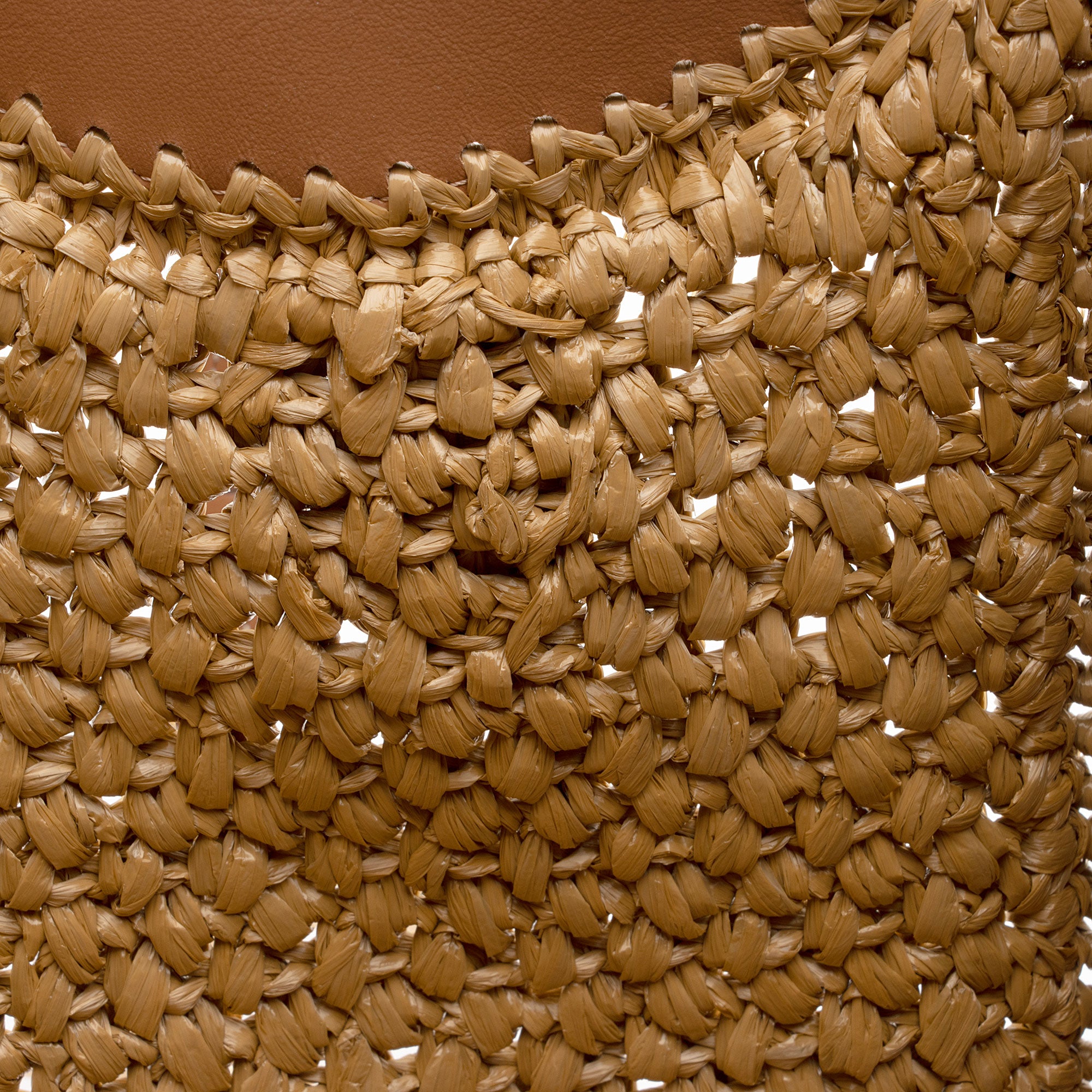 Tod's Raffia Leather Timeless T Medium Shopping Tote (SHF-z1wQMm)