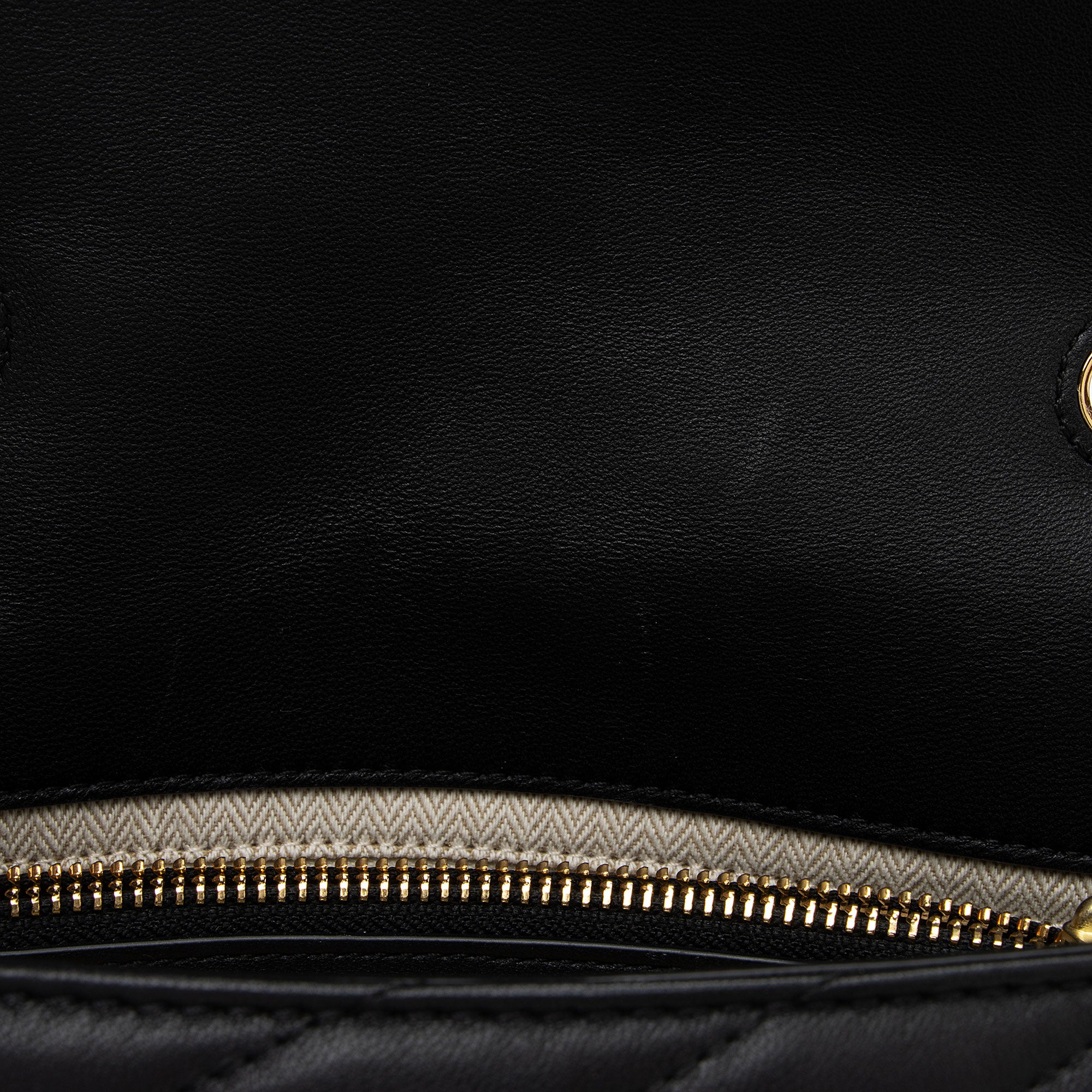 Tory Burch Chevron Leather Kira Large Shoulder Bag (SHF-LrvtRN)