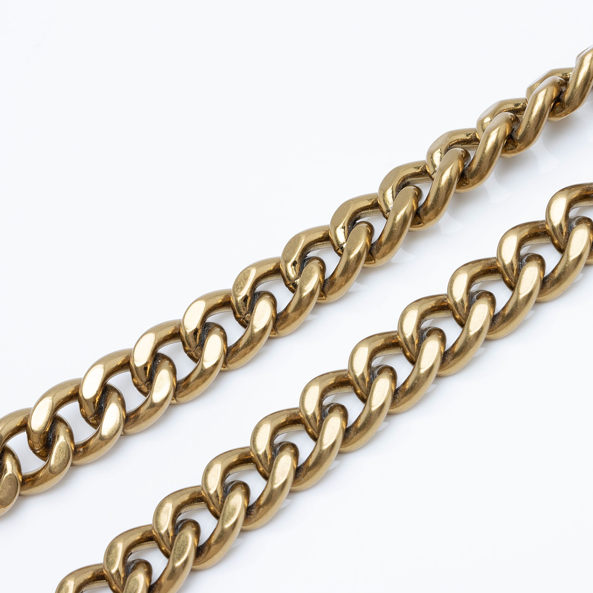 Tory Burch Chevron Leather Kira Large Shoulder Bag (SHF-BJPlAU)