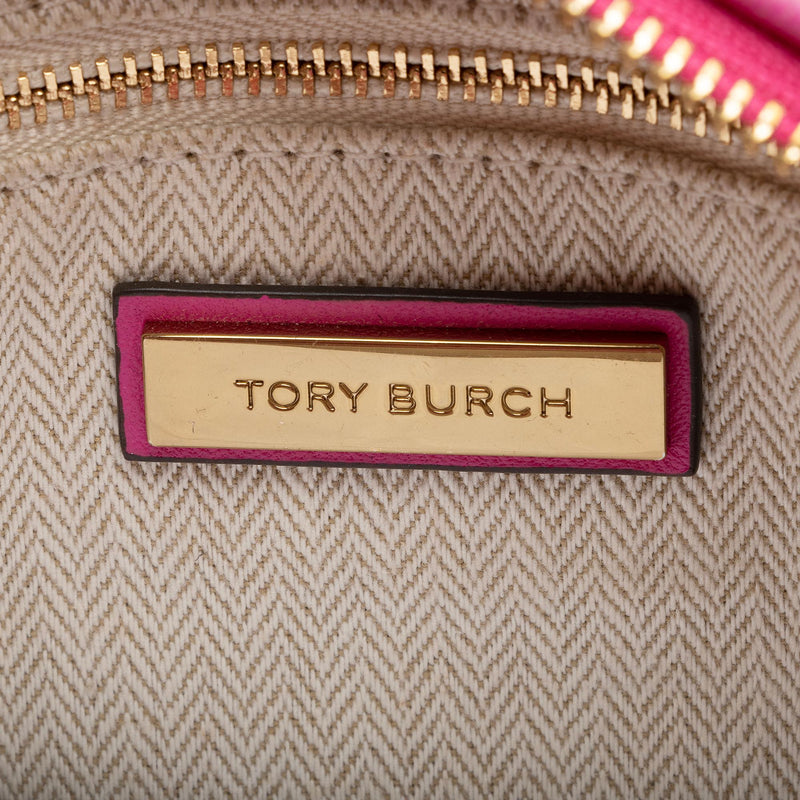 Tory Burch Chevron Leather Kira Small Camera Bag (SHF-PnXtHu)